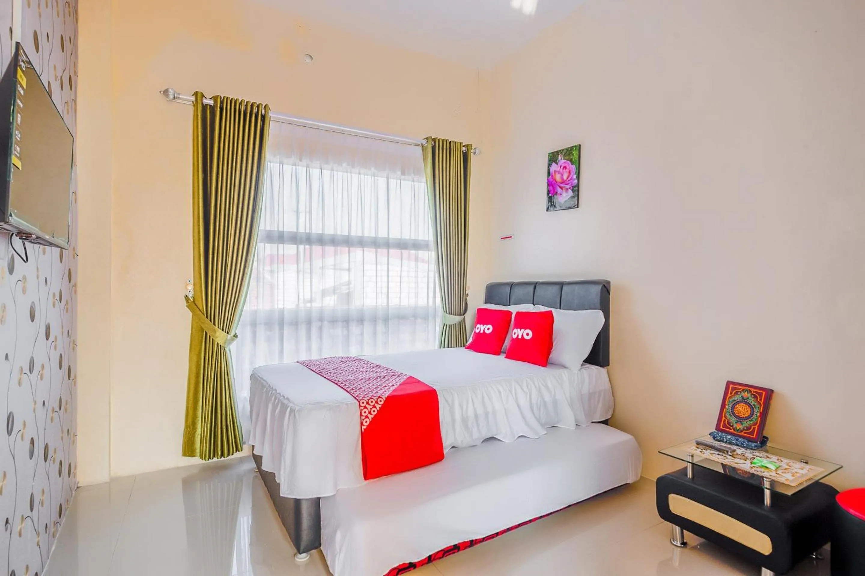 Bedroom, Bed in OYO 3434 Penginapan Keluarga Syariah