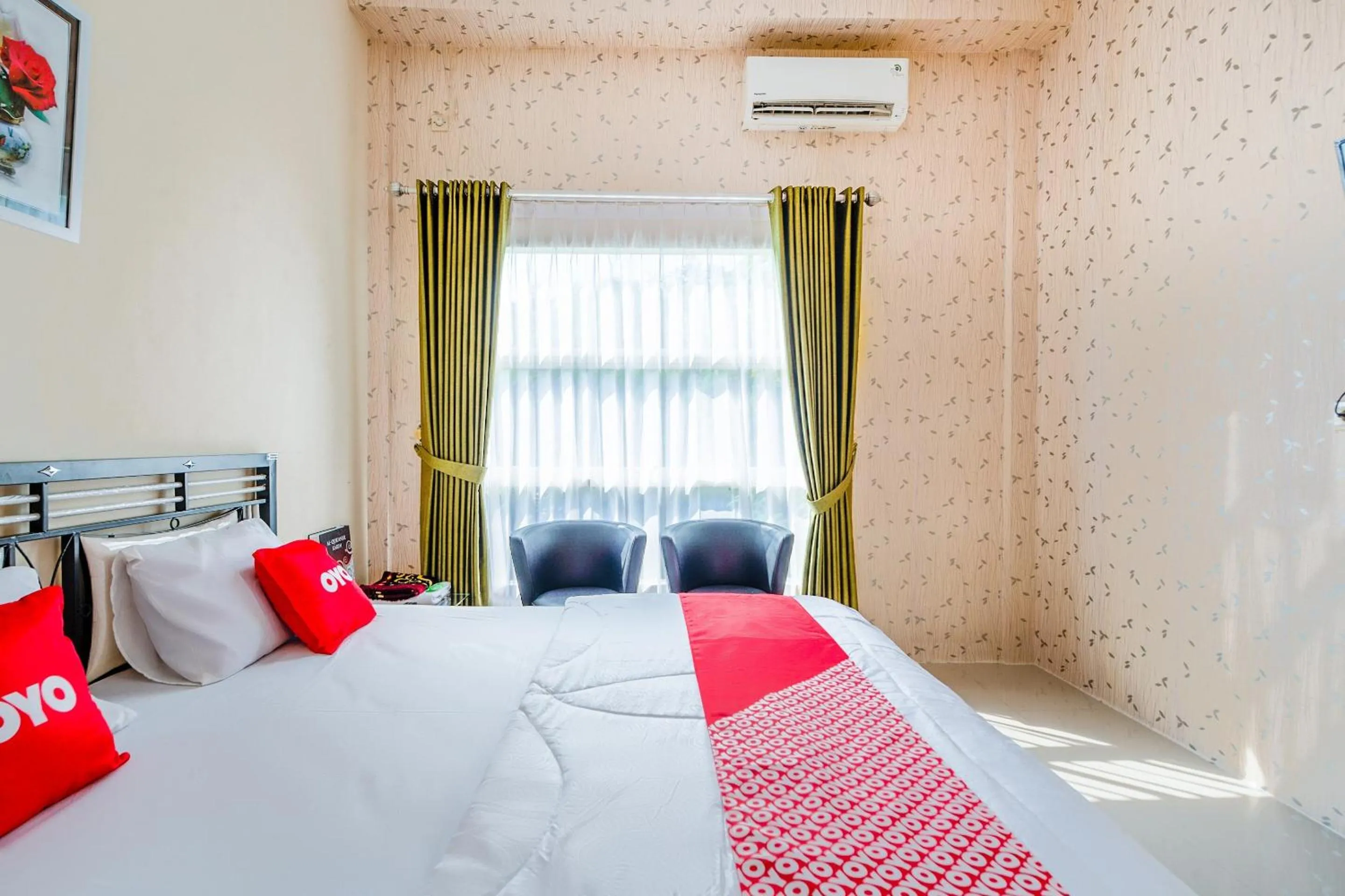 Bedroom, Bed in OYO 3434 Penginapan Keluarga Syariah