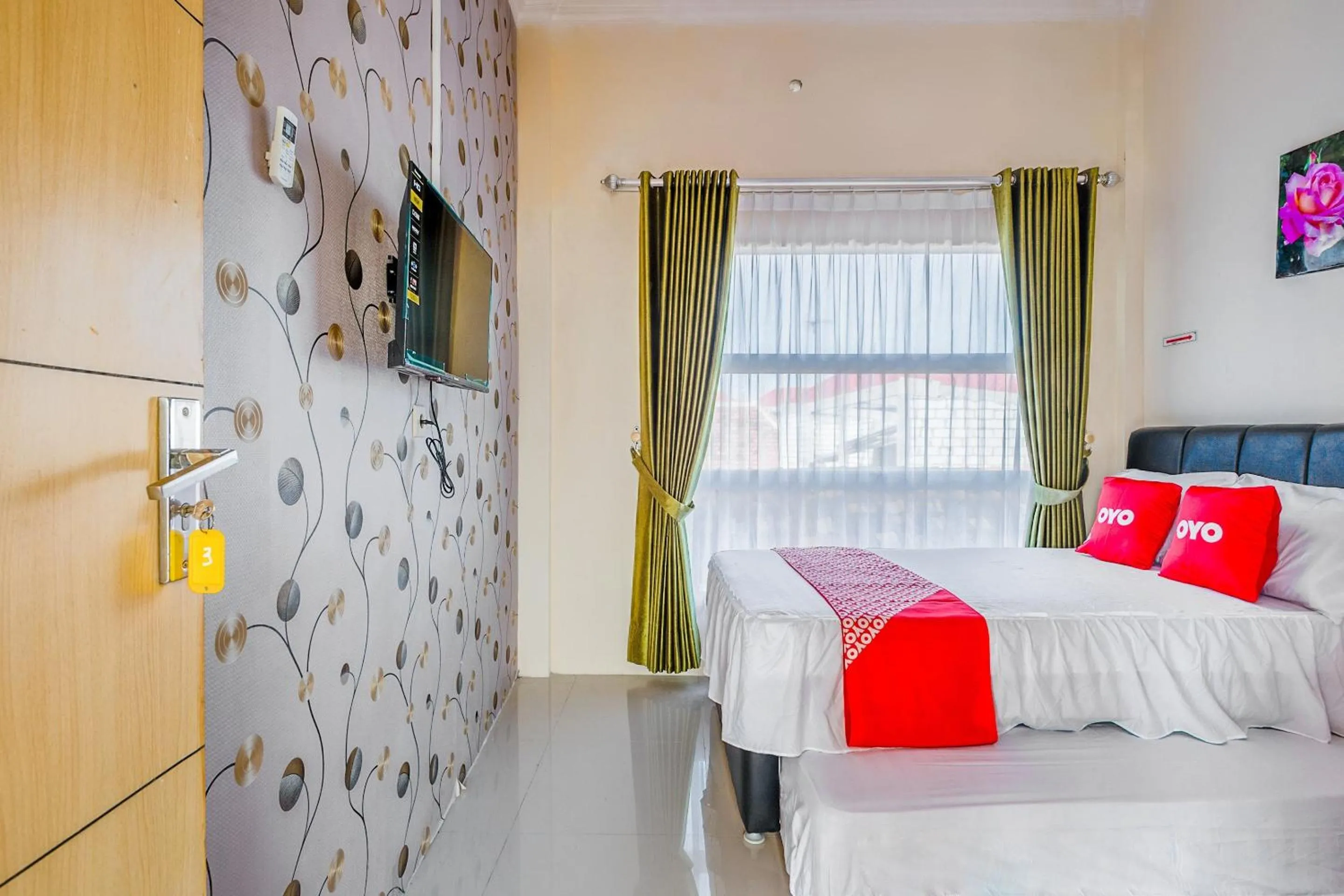 Bedroom, Bed in OYO 3434 Penginapan Keluarga Syariah