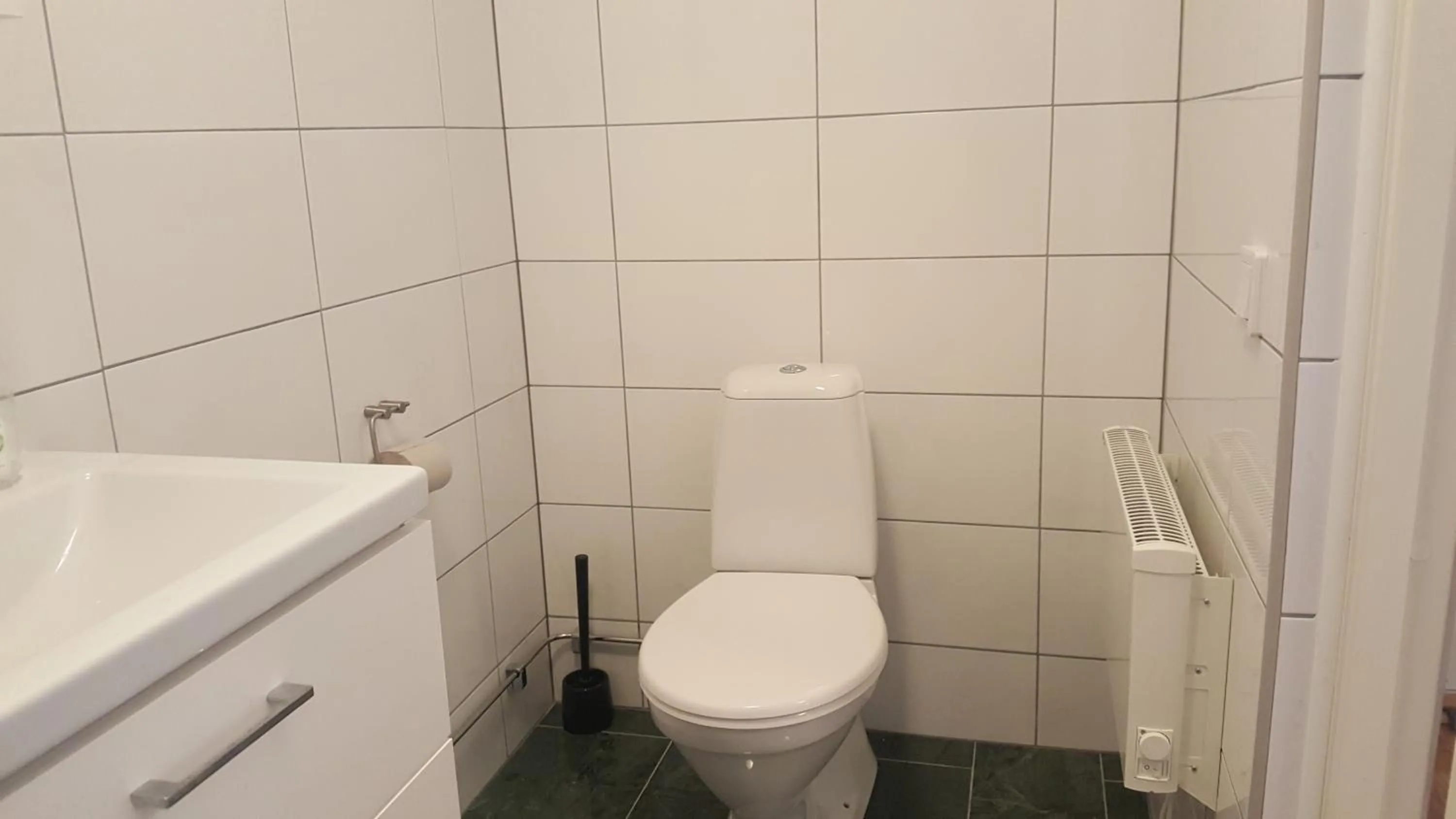 Bathroom in SJÖTORPS HOSTEL