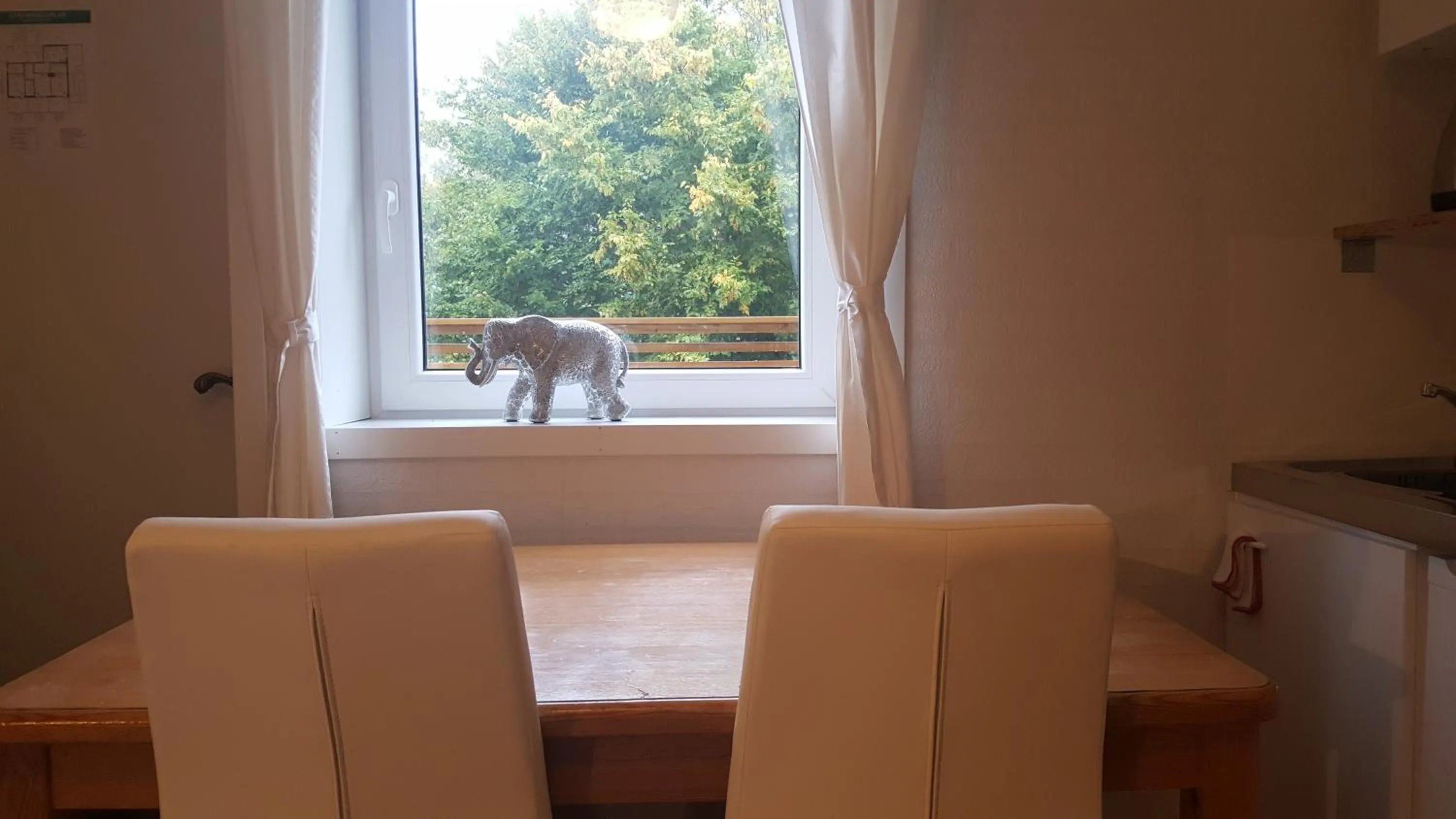 Dining area in SJÖTORPS HOSTEL