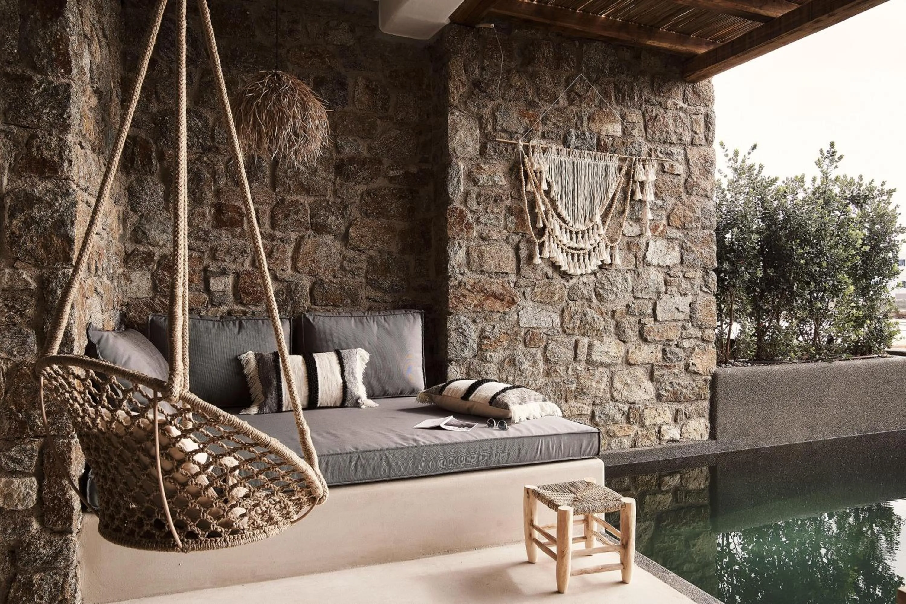 Photo of the whole room in Amyth of Mykonos Agios Stefanos