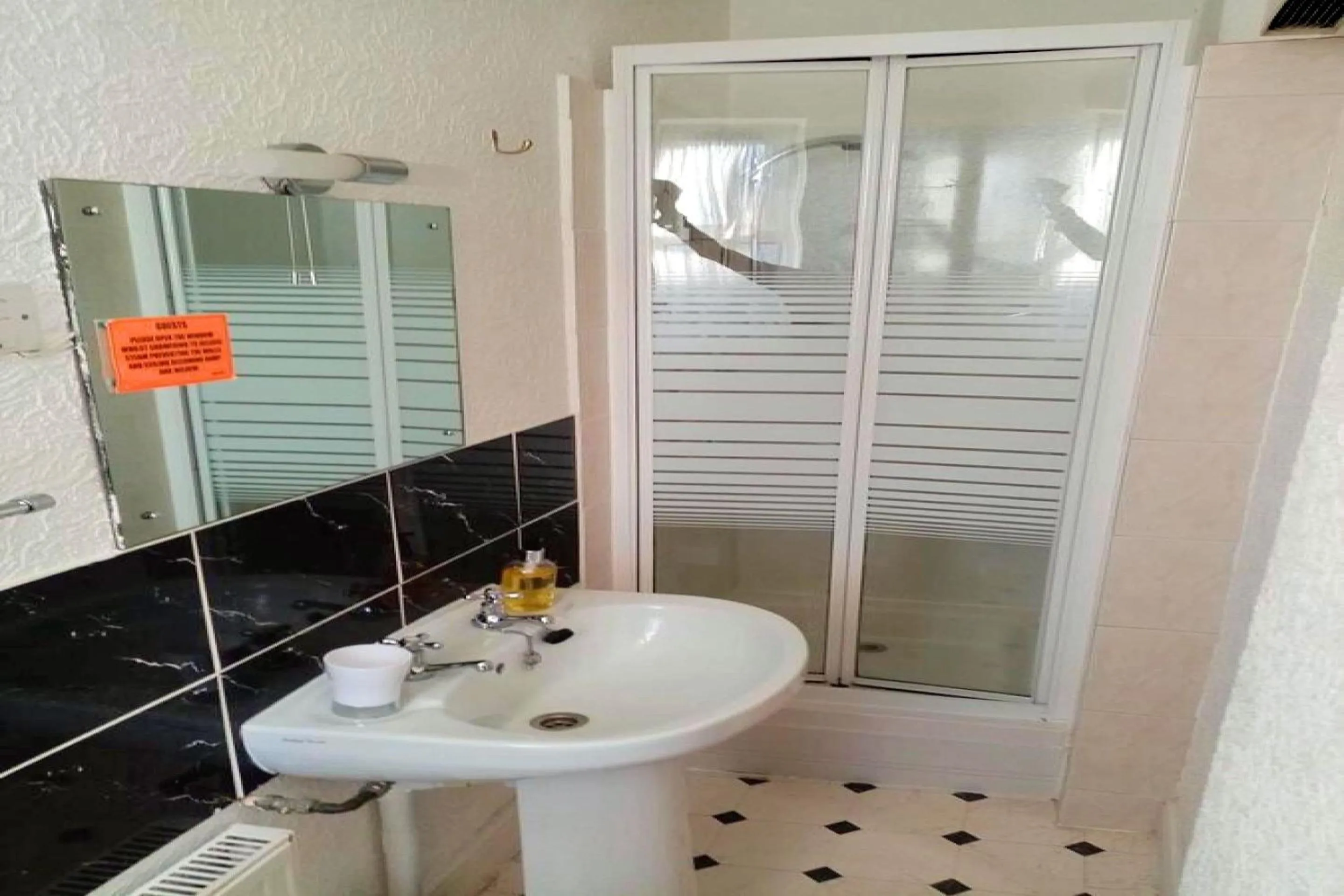 Bathroom in Fjaerland Hotel