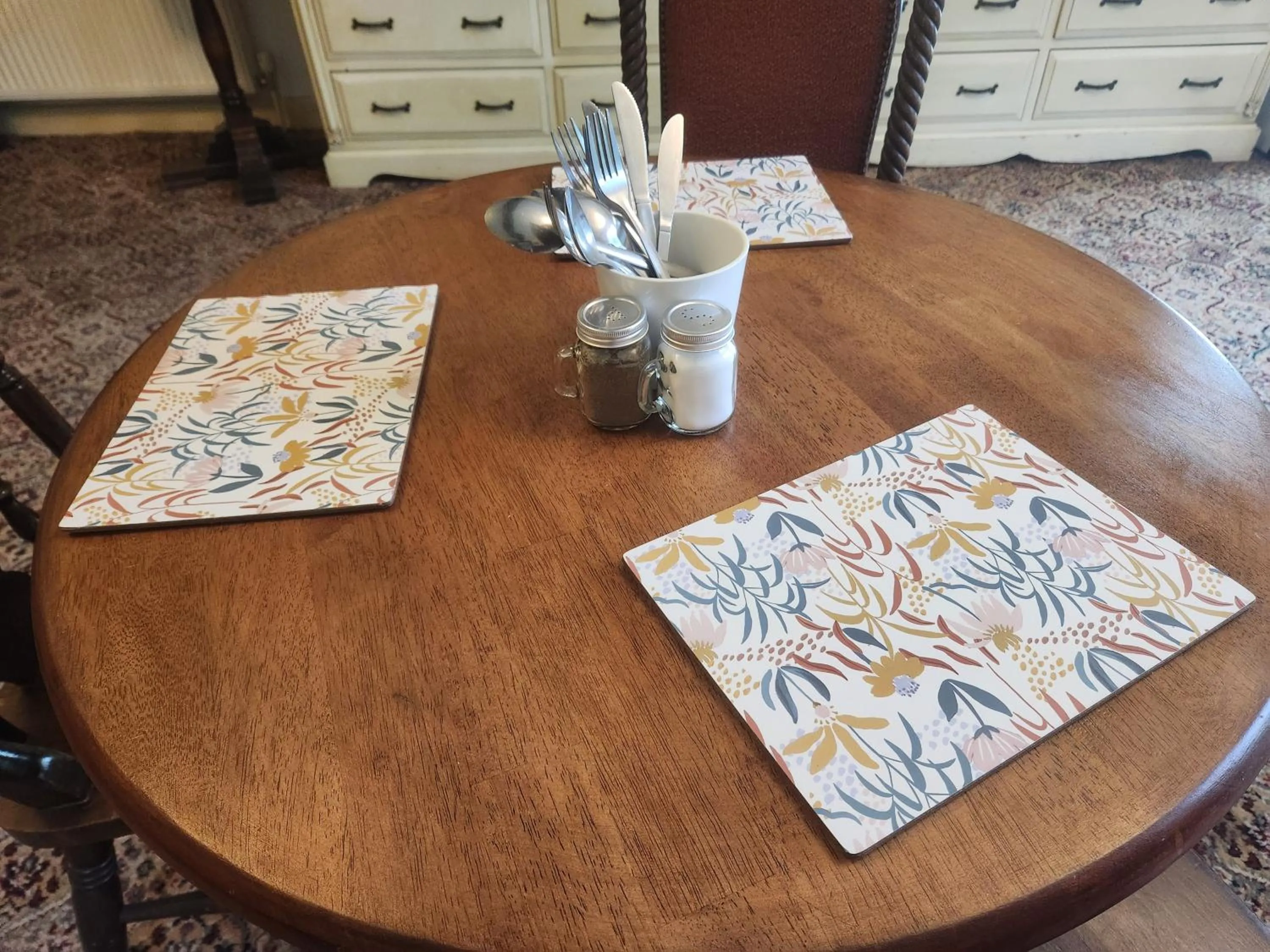 Breakfast in Langley Inn