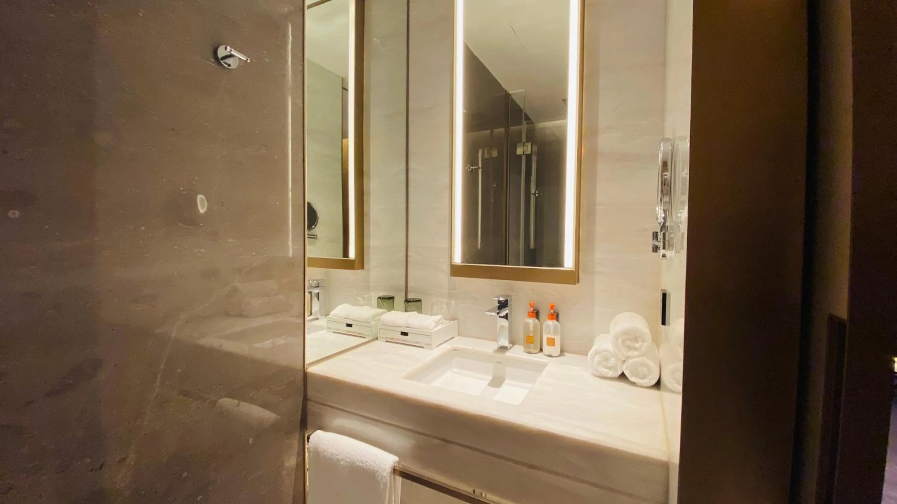 Bathroom in Crowne Plaza Fuzhou South by IHG