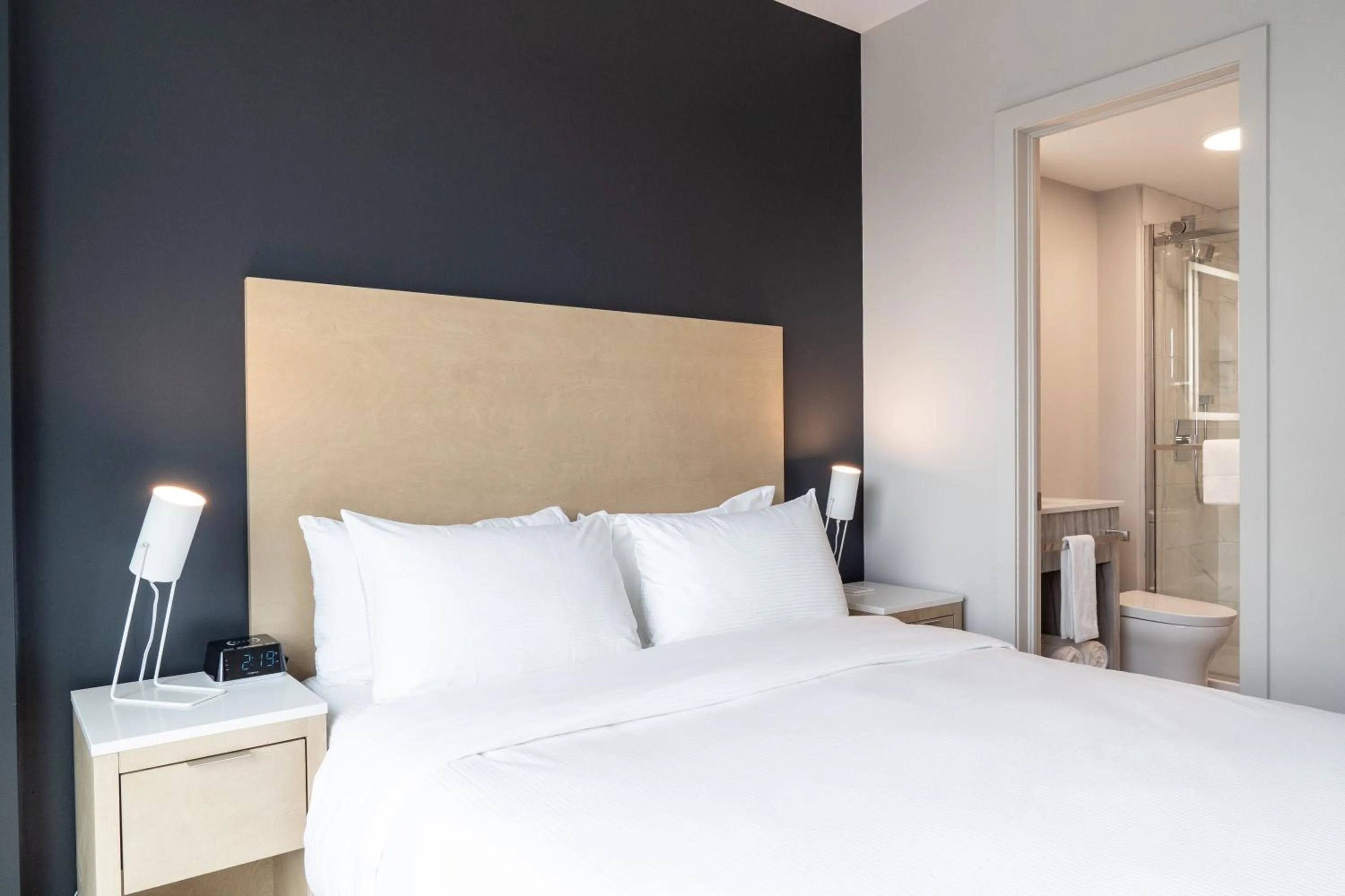 City view, Bed in Griffintown Hôtel