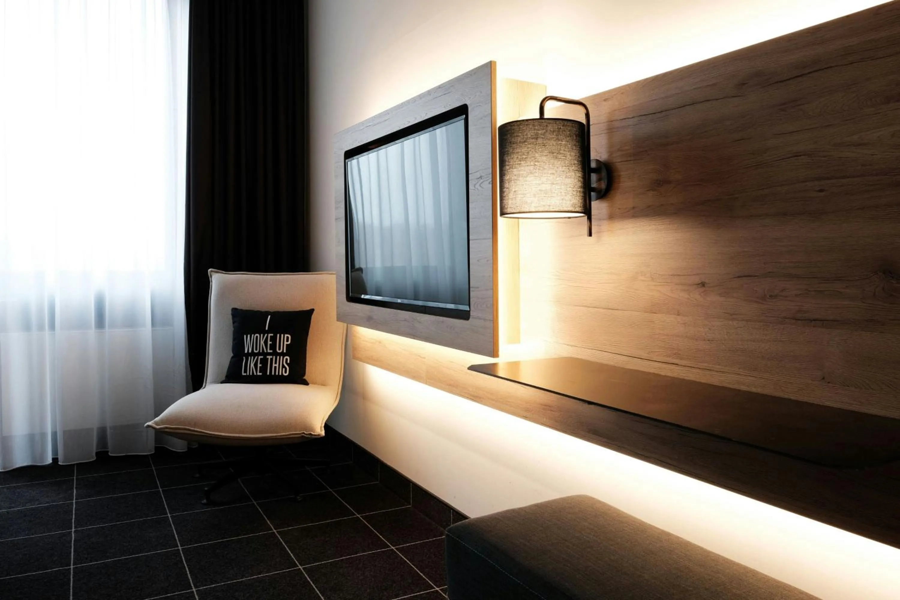 Photo of the whole room, Bed in Four Points Flex by Sheraton Ratingen Düsseldorf Airport