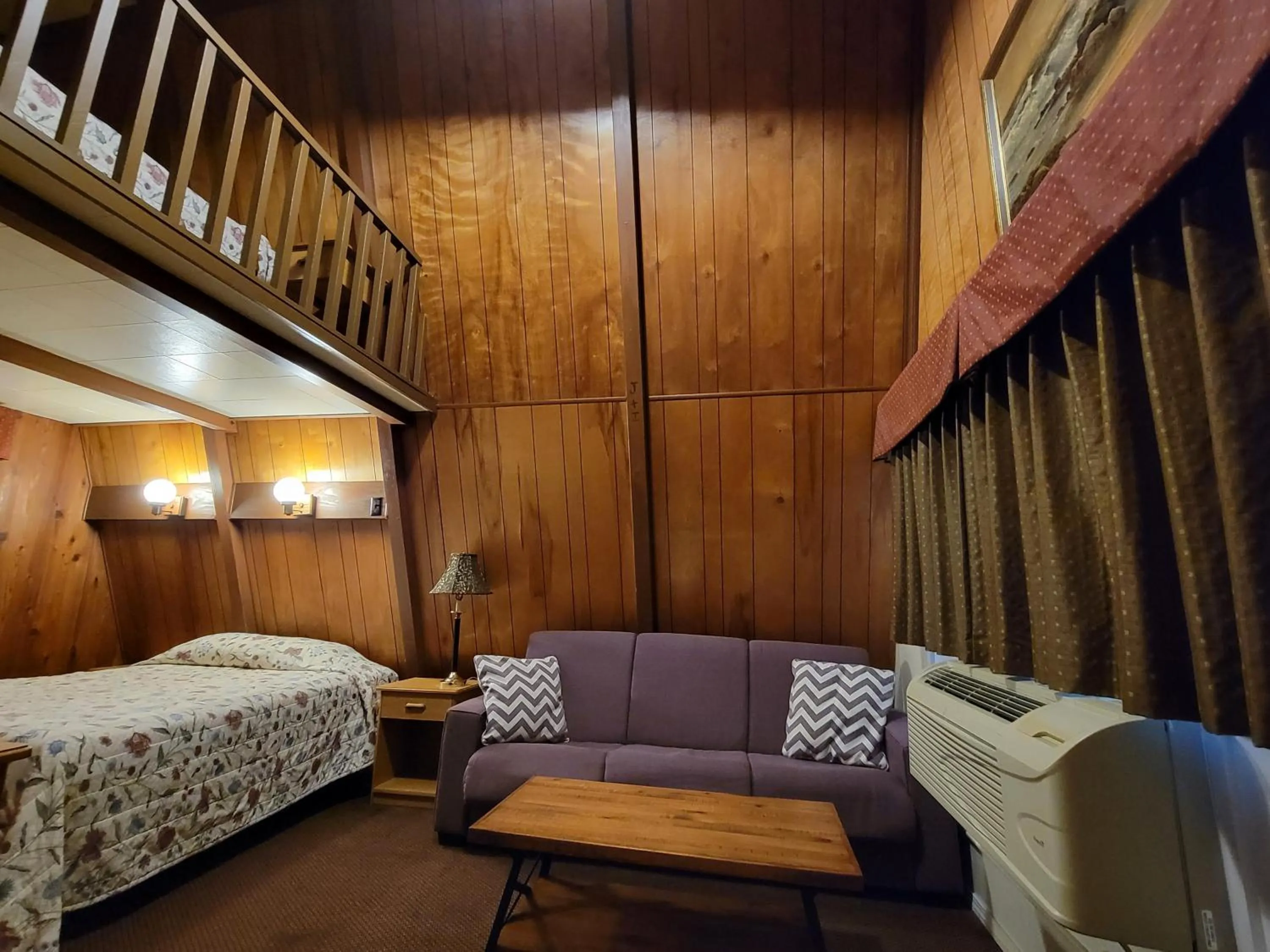 Deluxe Double Room with Shower in The Ranch Motel