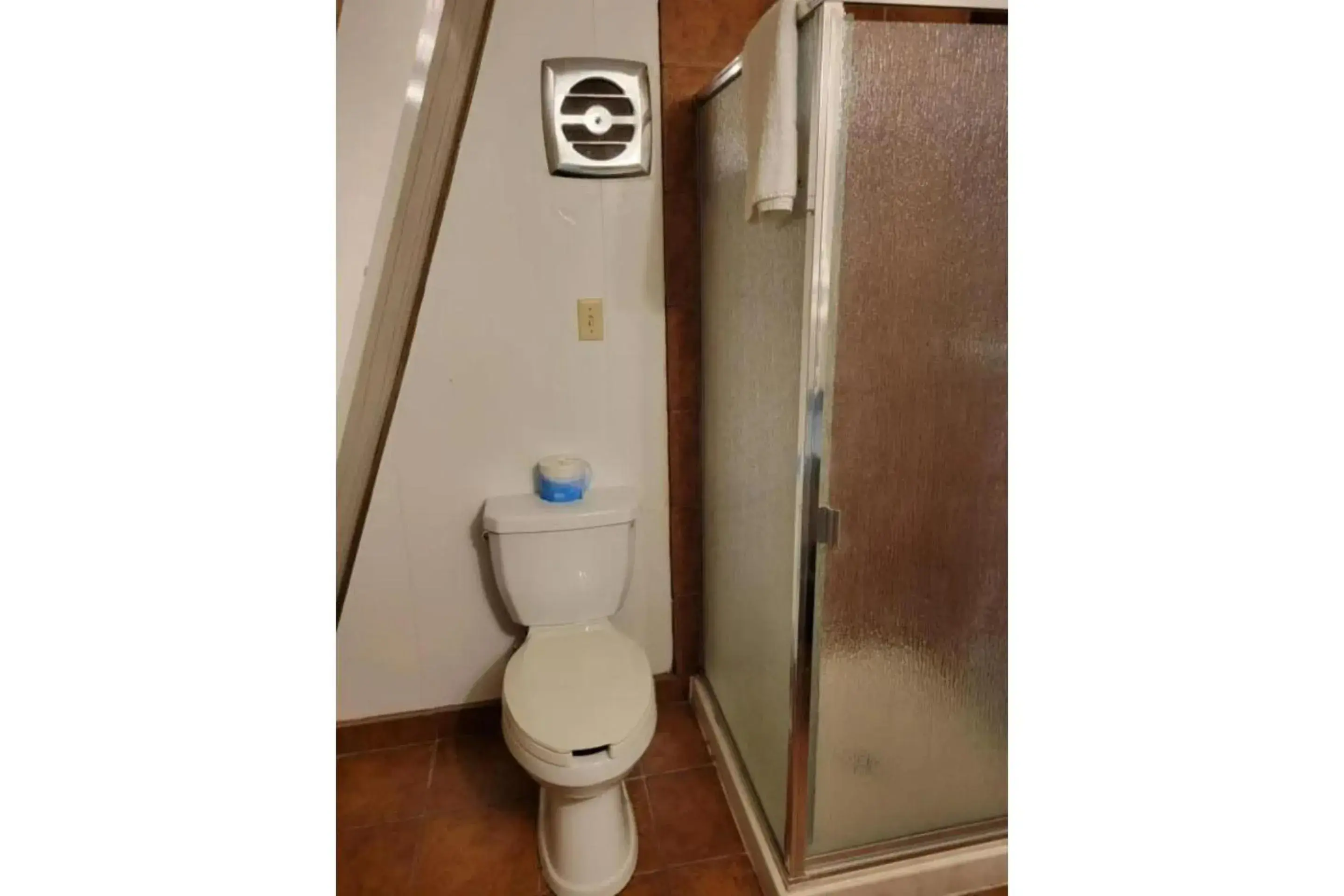 Deluxe Queen Room with Two Queen Beds in The Ranch Motel Deluxe Queen Room with Two Queen Beds in The Ranch Motel