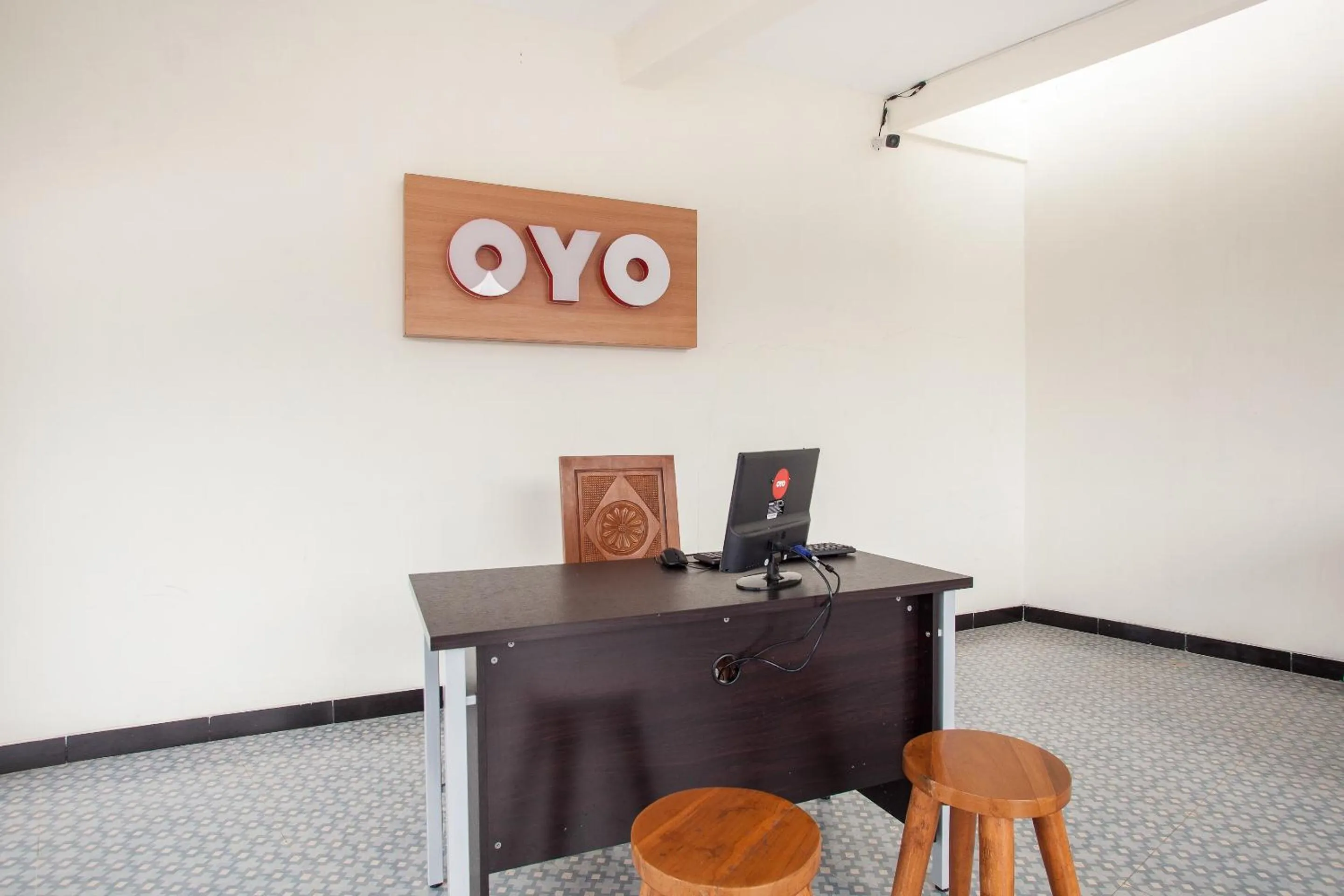 Lobby or reception in Hotel O Cozy Residence Syariah