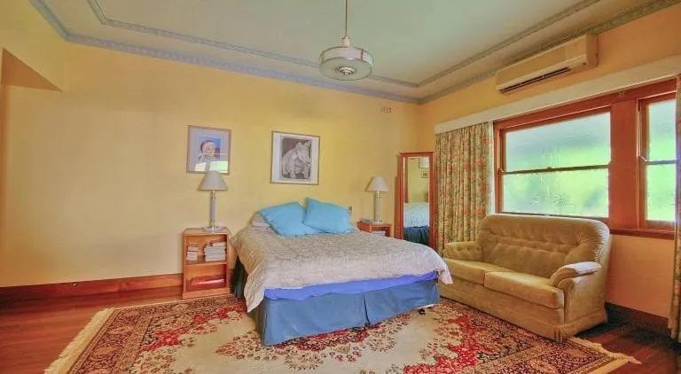 Bed in Melville House Bed and Breakfast