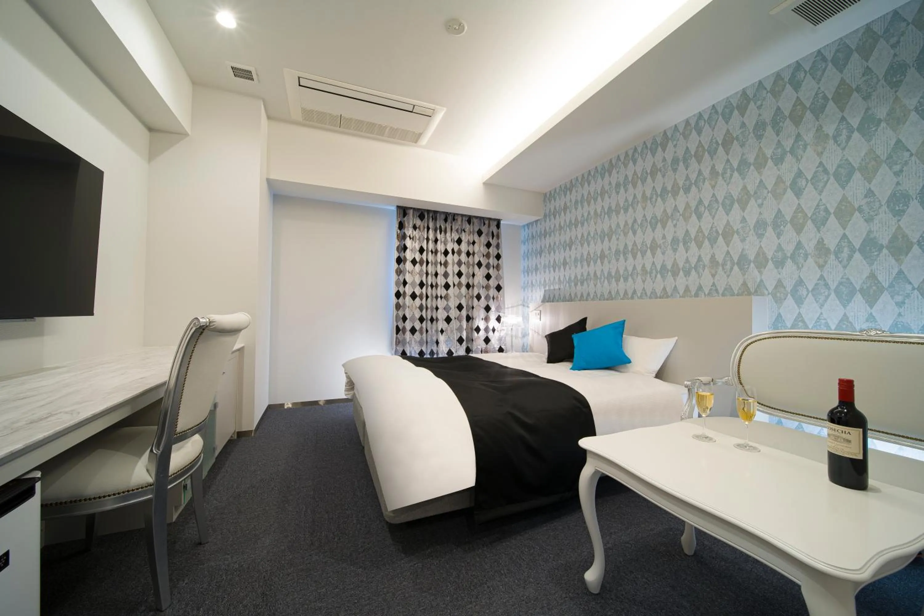 TV and multimedia in HOTEL LASCALA