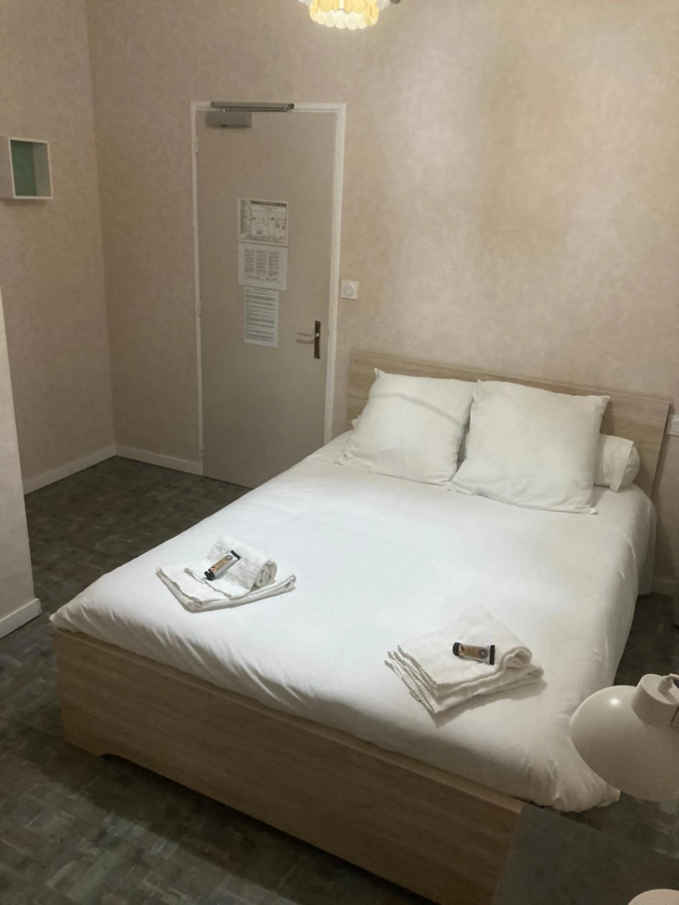 Bed in Hotel de la Forêt