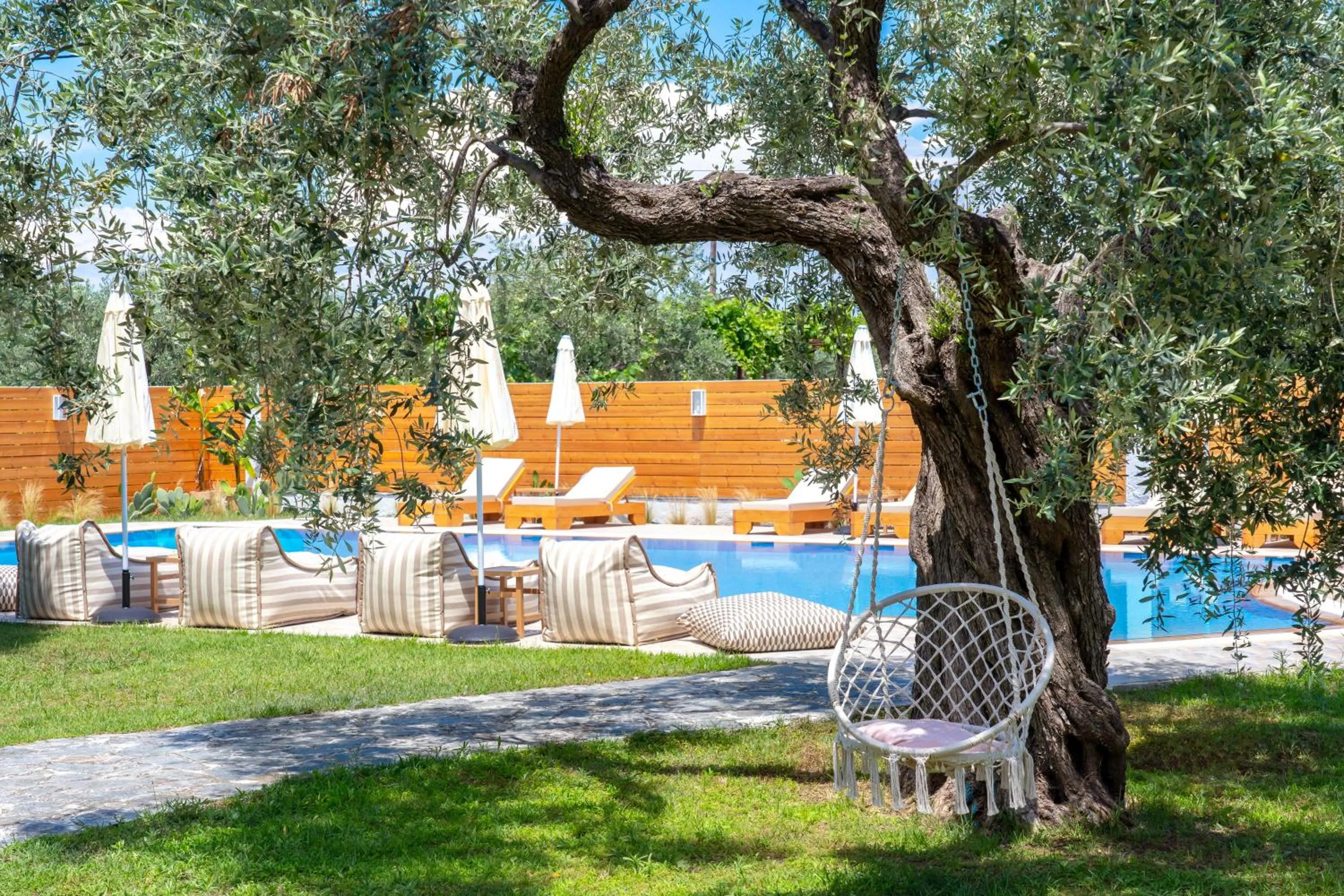 Garden in Nefeli Fresh Hotel by Del Mare