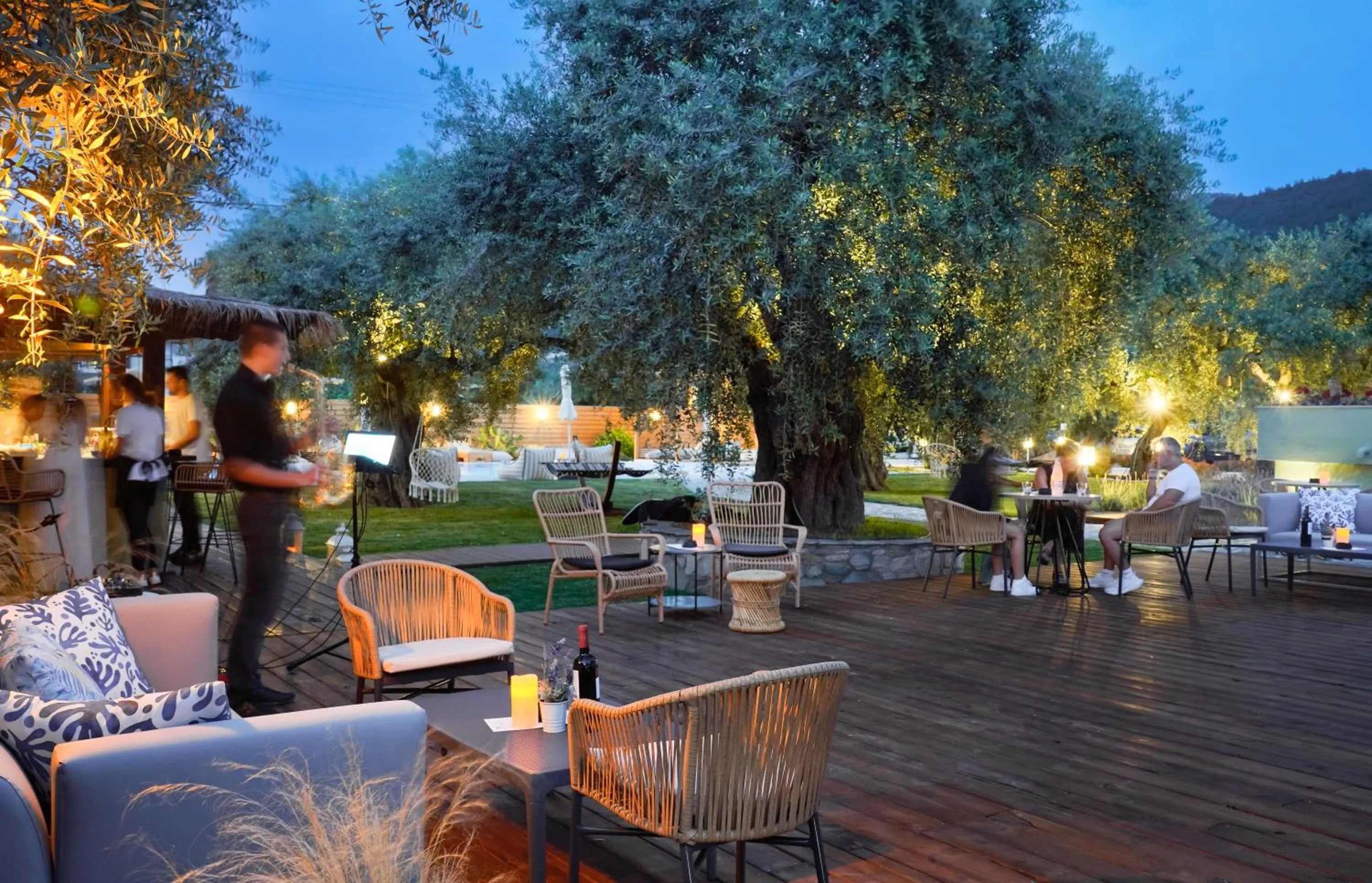 Garden in Nefeli Fresh Hotel by Del Mare