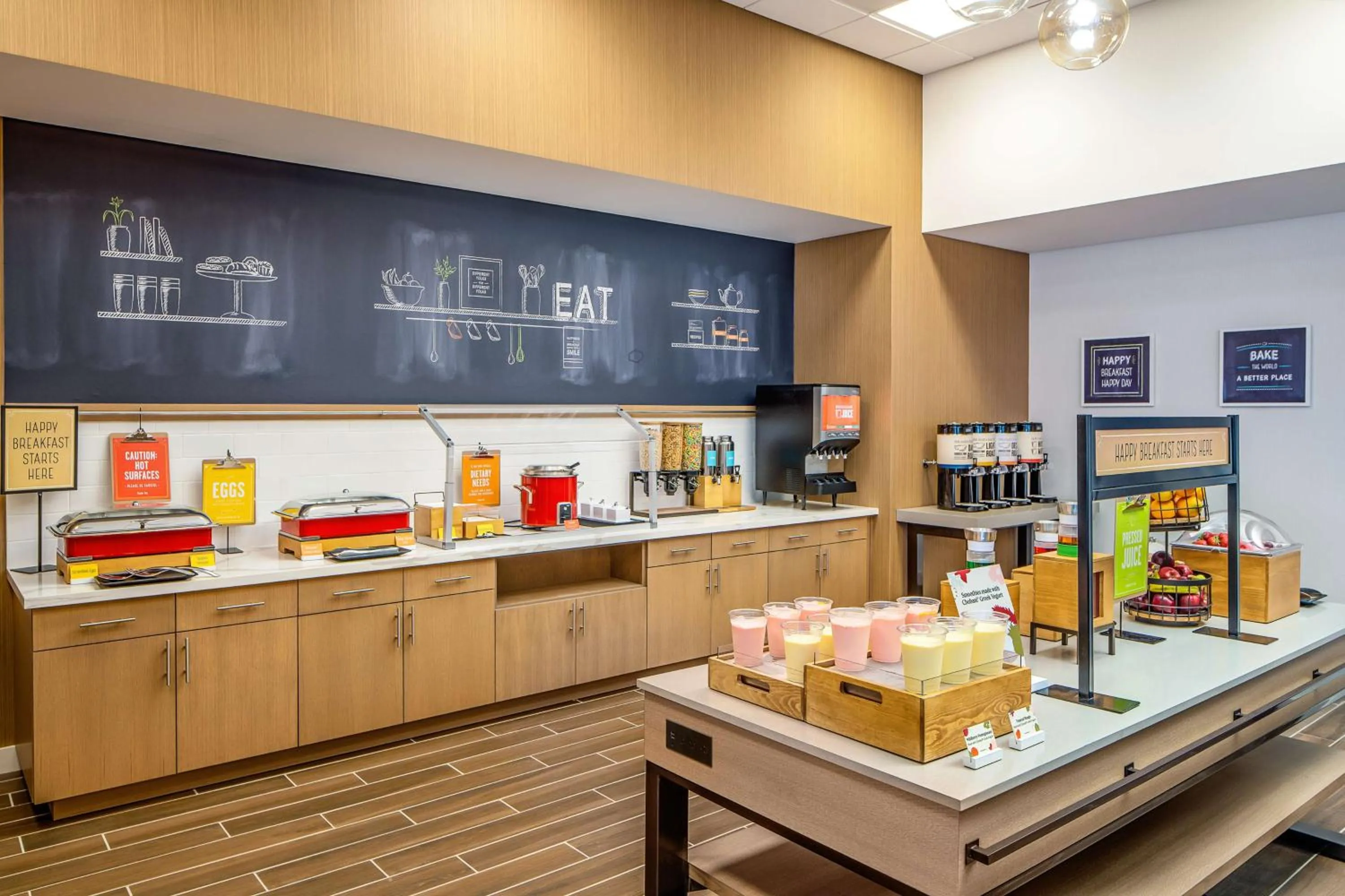 Breakfast in Hampton Inn & Suites Raleigh Midtown, NC