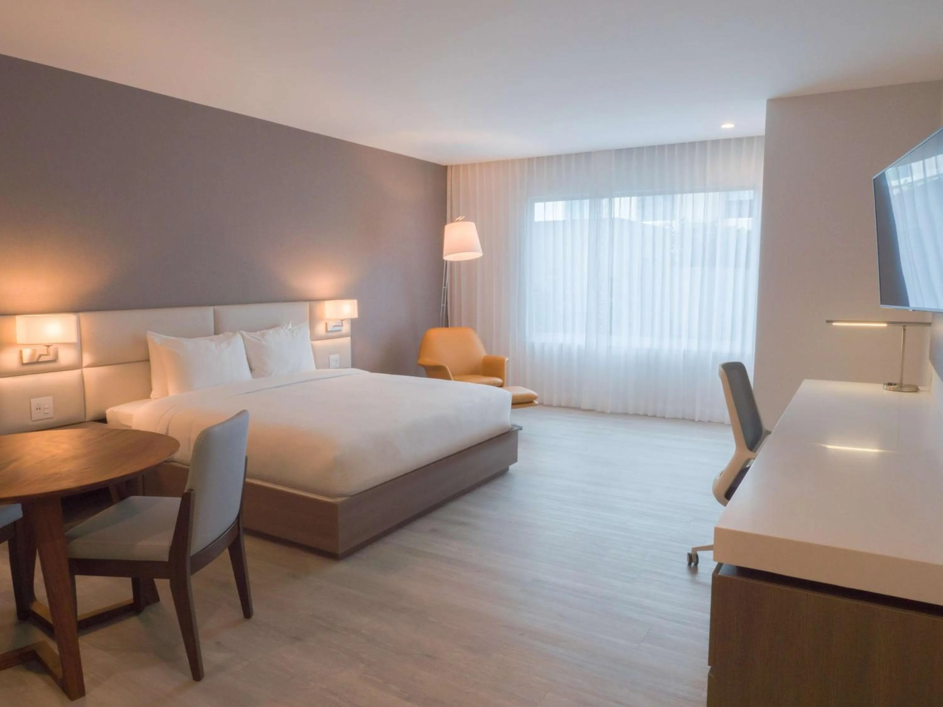 Bed in Hilton Garden Inn Santa Ana, San Jose