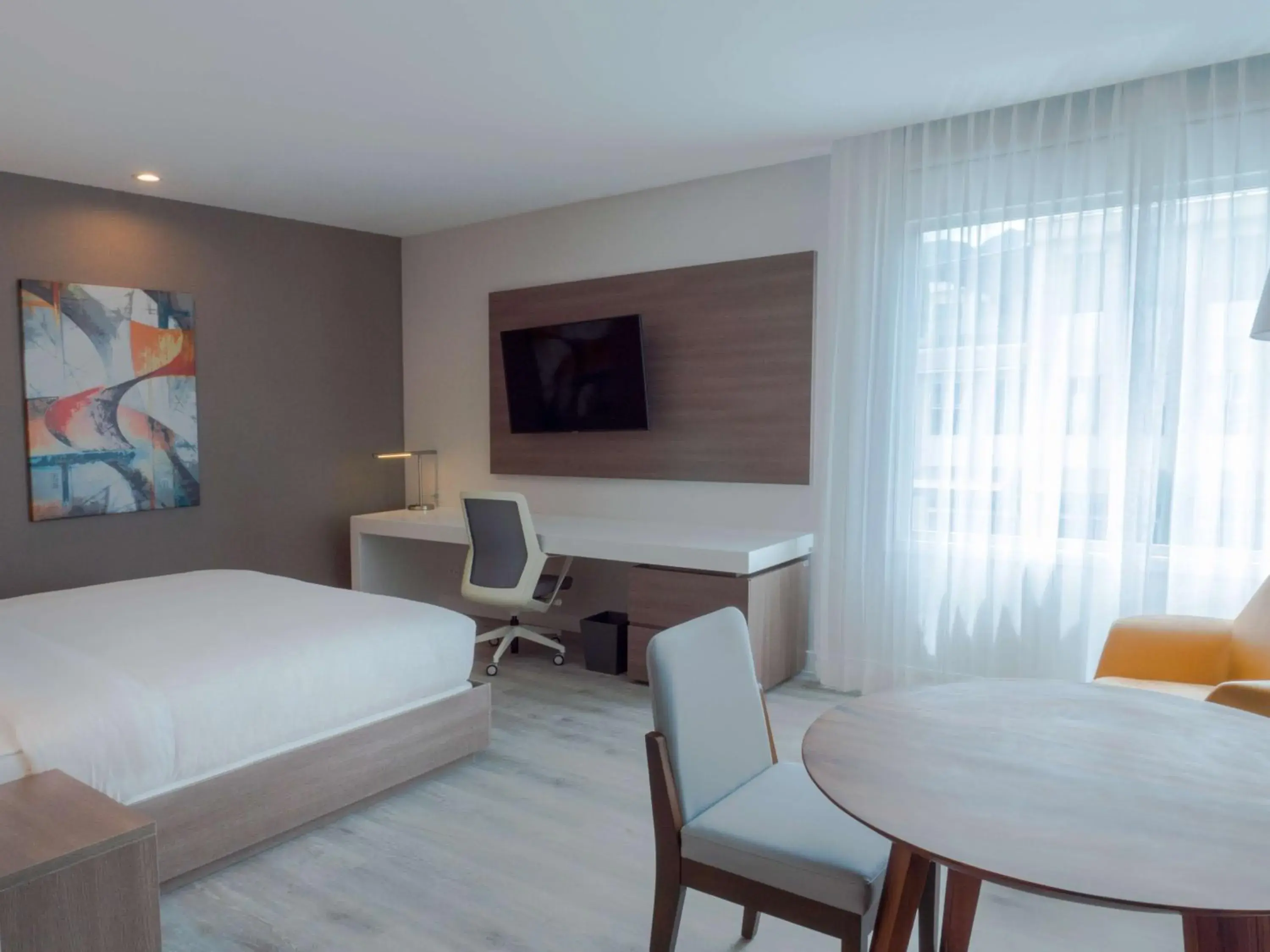 Deluxe King Room in Hilton Garden Inn Santa Ana, San Jose Deluxe King Room in Hilton Garden Inn Santa Ana, San Jose