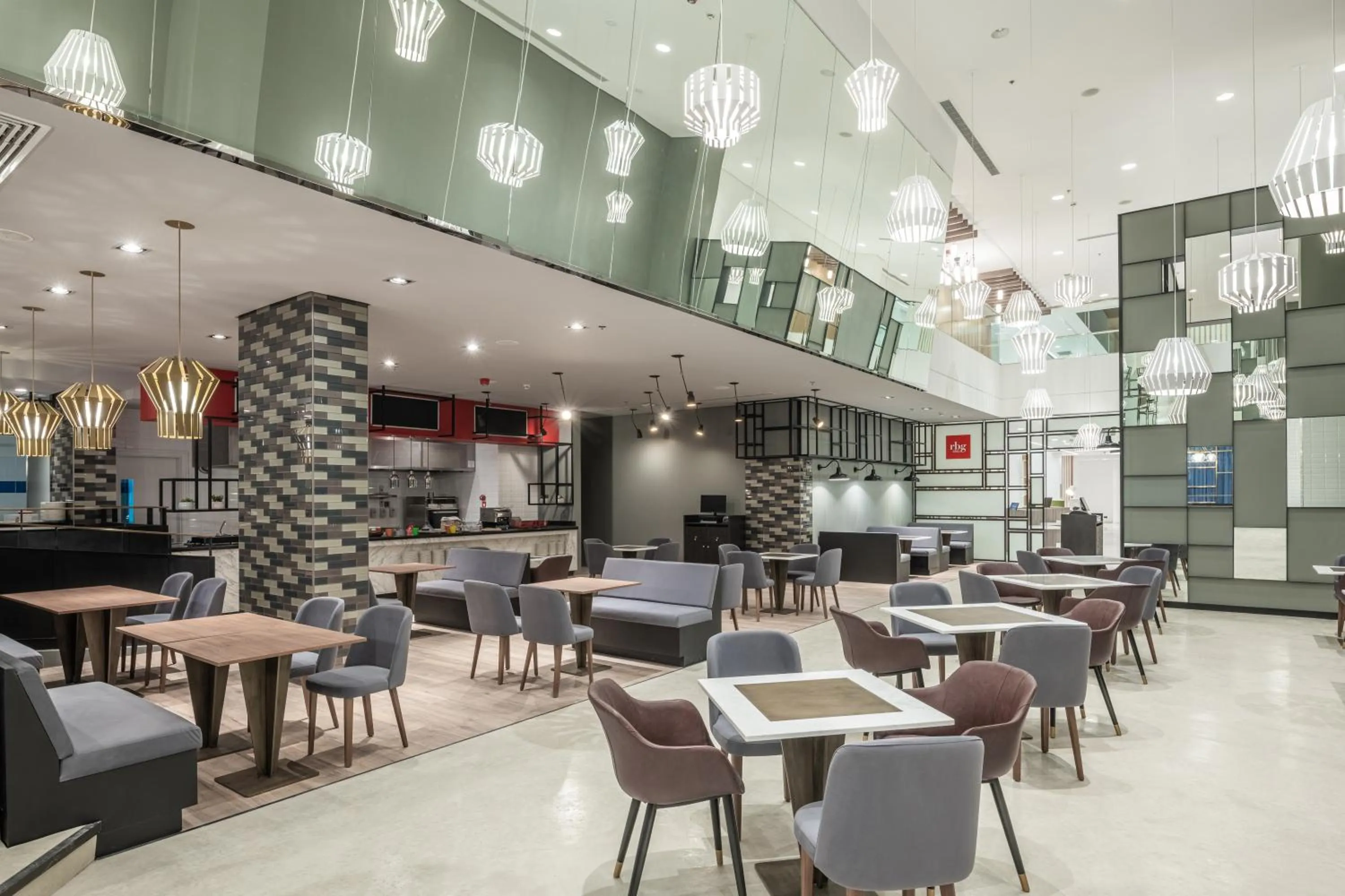 Restaurant/places to eat in Park Inn by Radisson, Riyadh