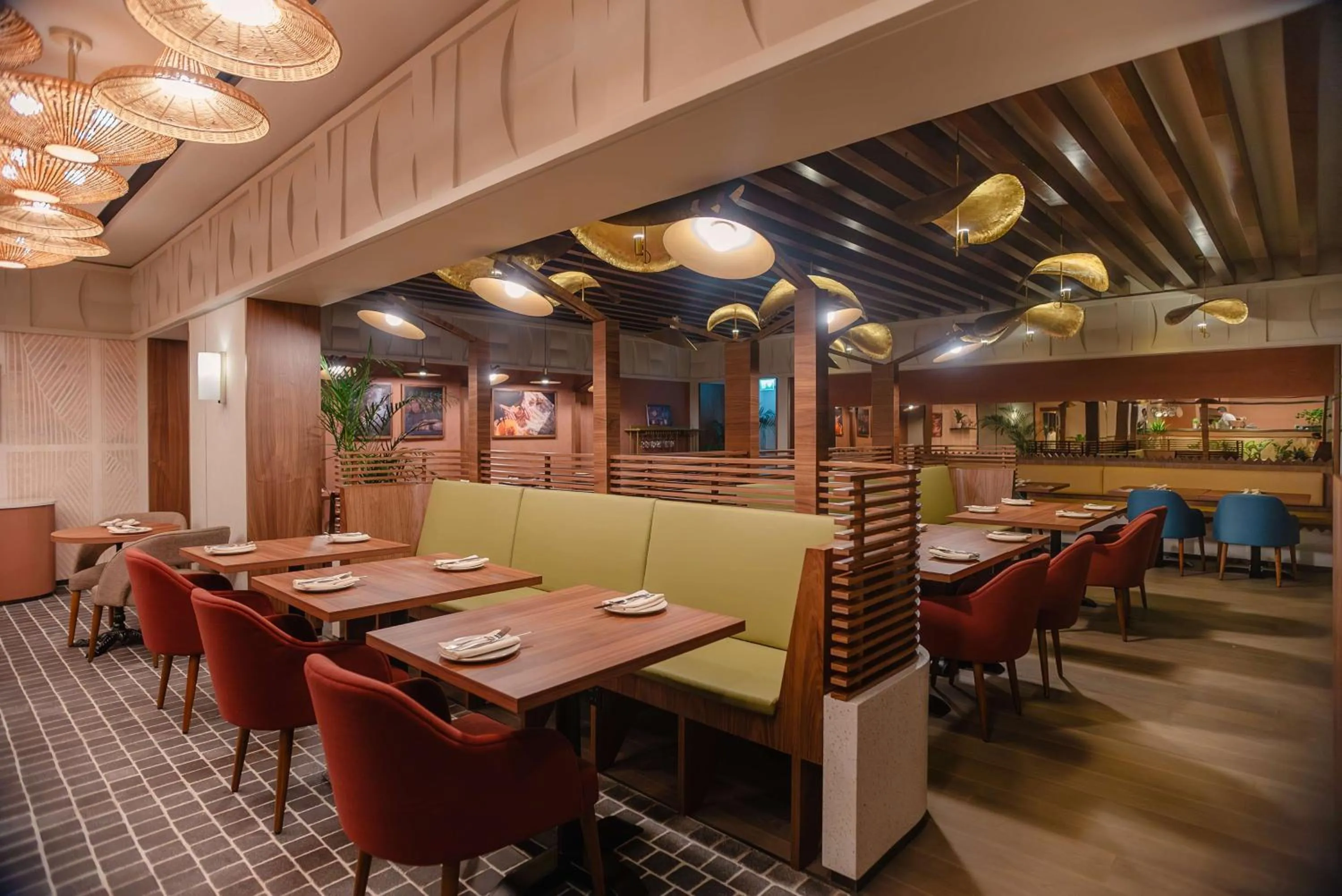 Restaurant/places to eat in Park Inn by Radisson, Riyadh