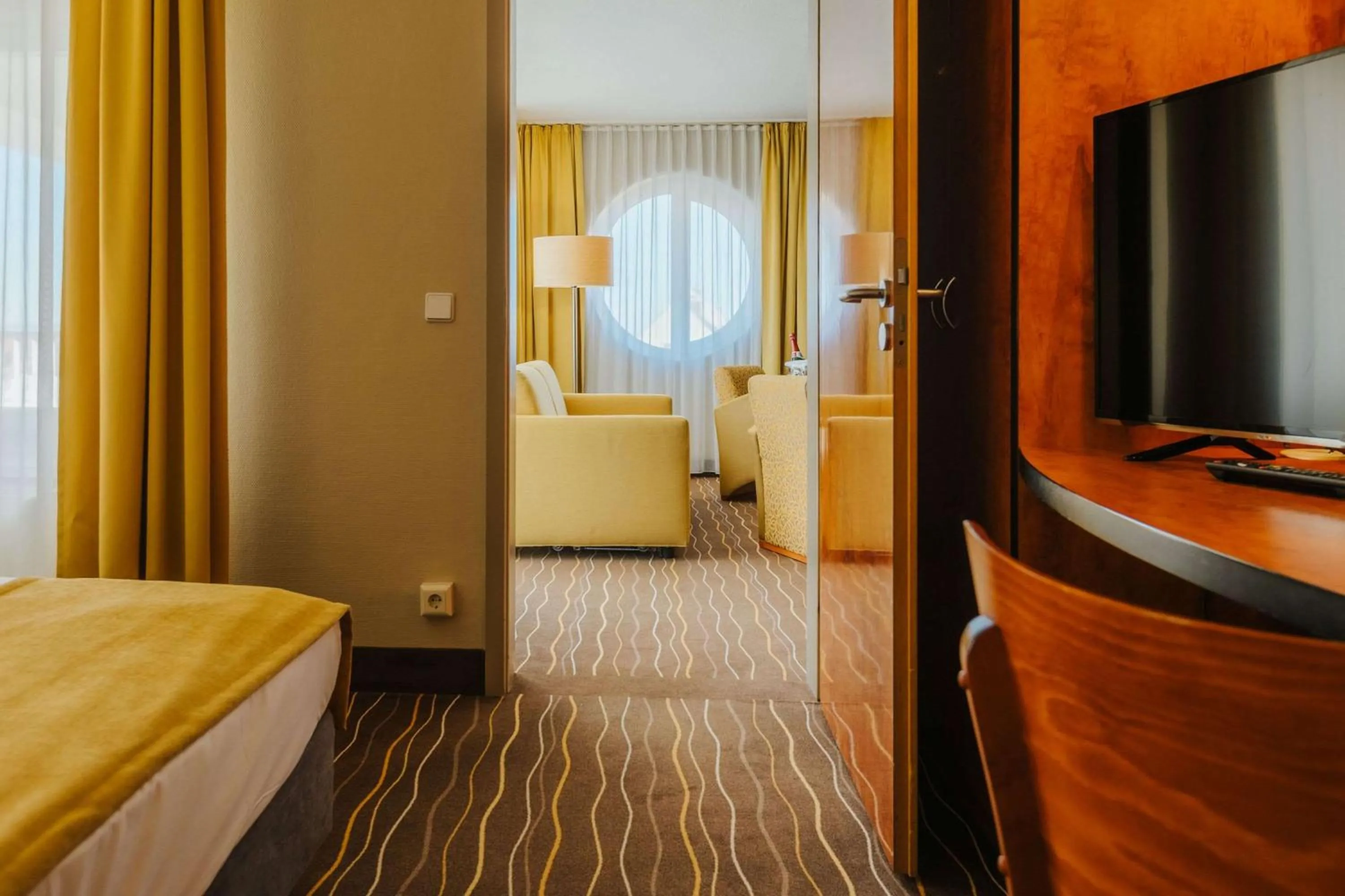 Photo of the whole room, Bed in Best Western Plus Hotel Bautzen