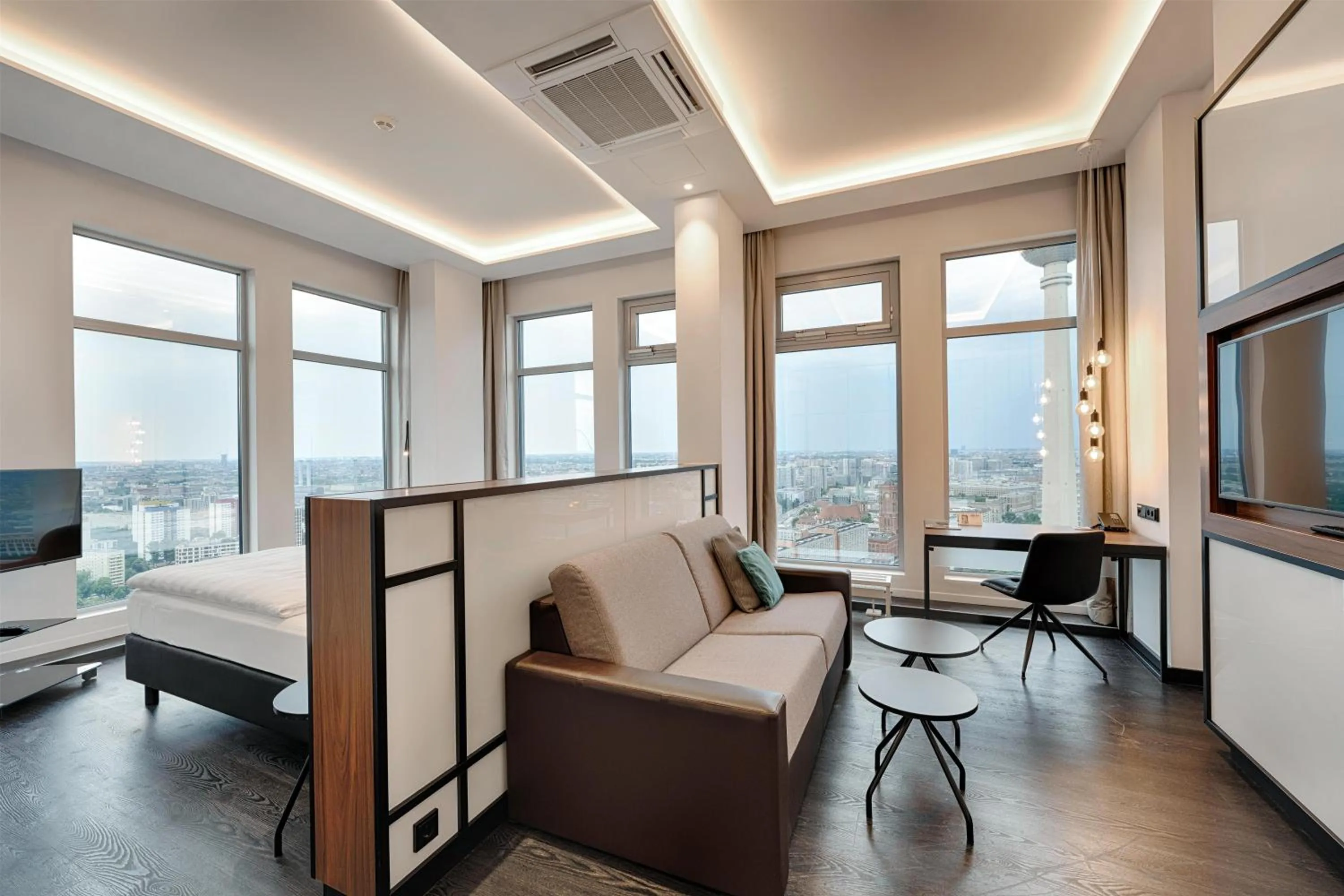 Photo of the whole room in Park Inn by Radisson Berlin Alexanderplatz