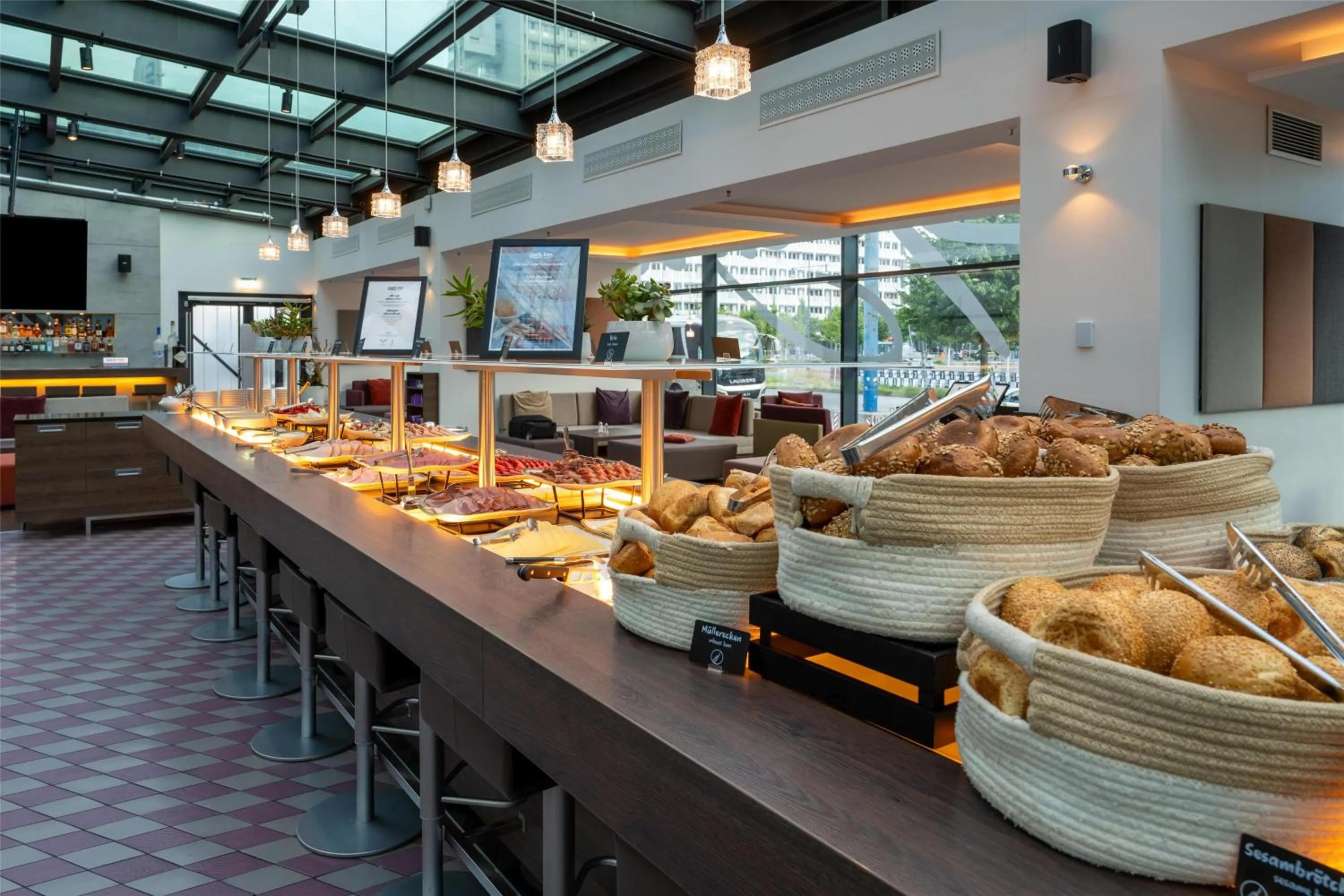 Breakfast in Park Inn by Radisson Berlin Alexanderplatz