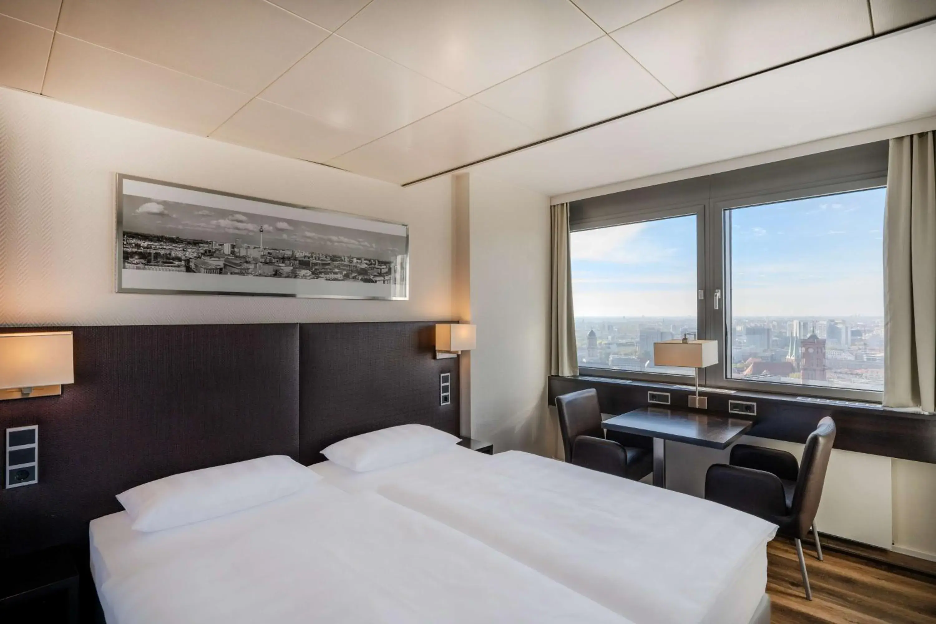 Panorama Double Room in Park Inn by Radisson Berlin Alexanderplatz Panorama Double Room in Park Inn by Radisson Berlin Alexanderplatz