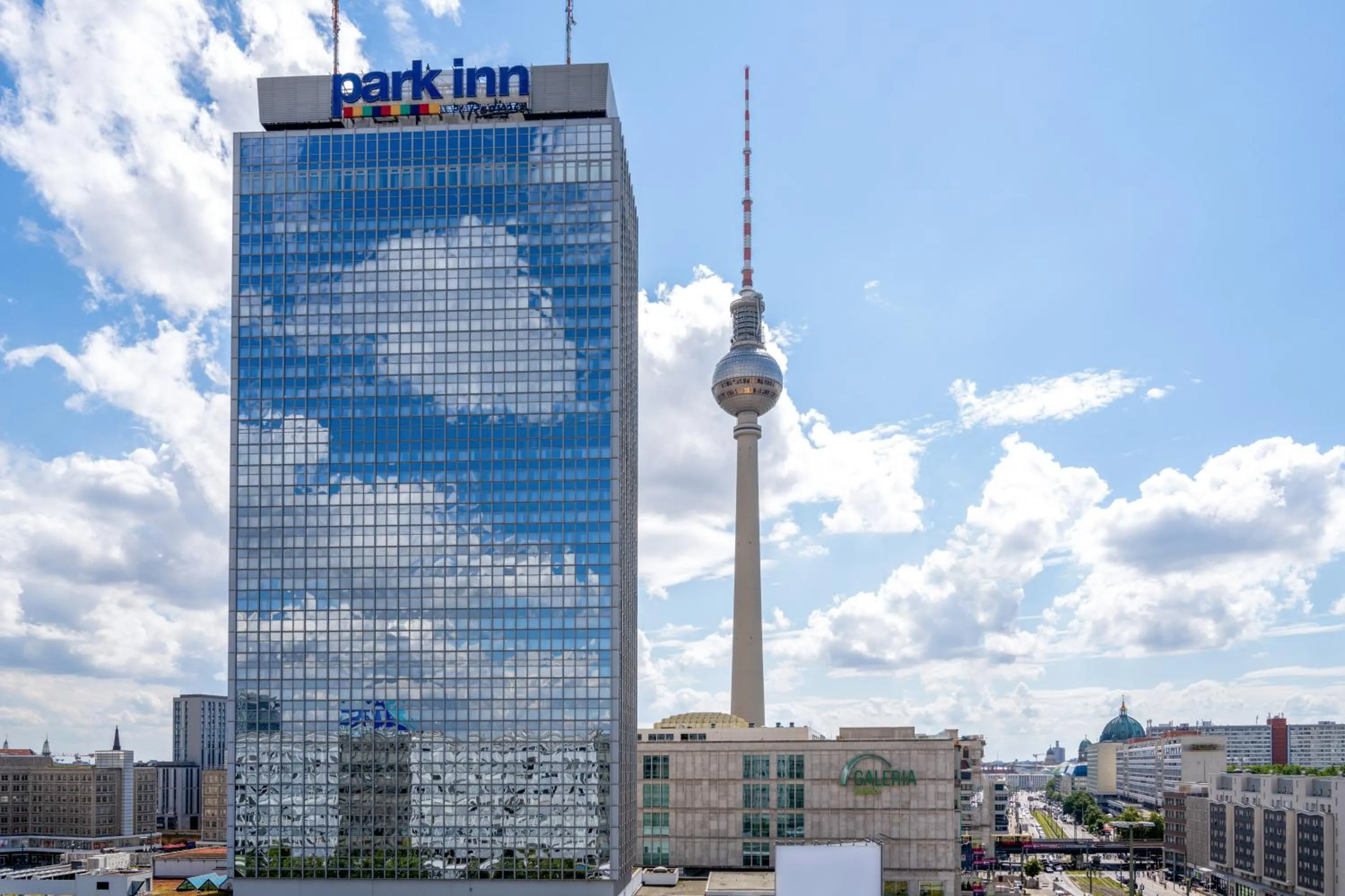 Property building in Park Inn by Radisson Berlin Alexanderplatz