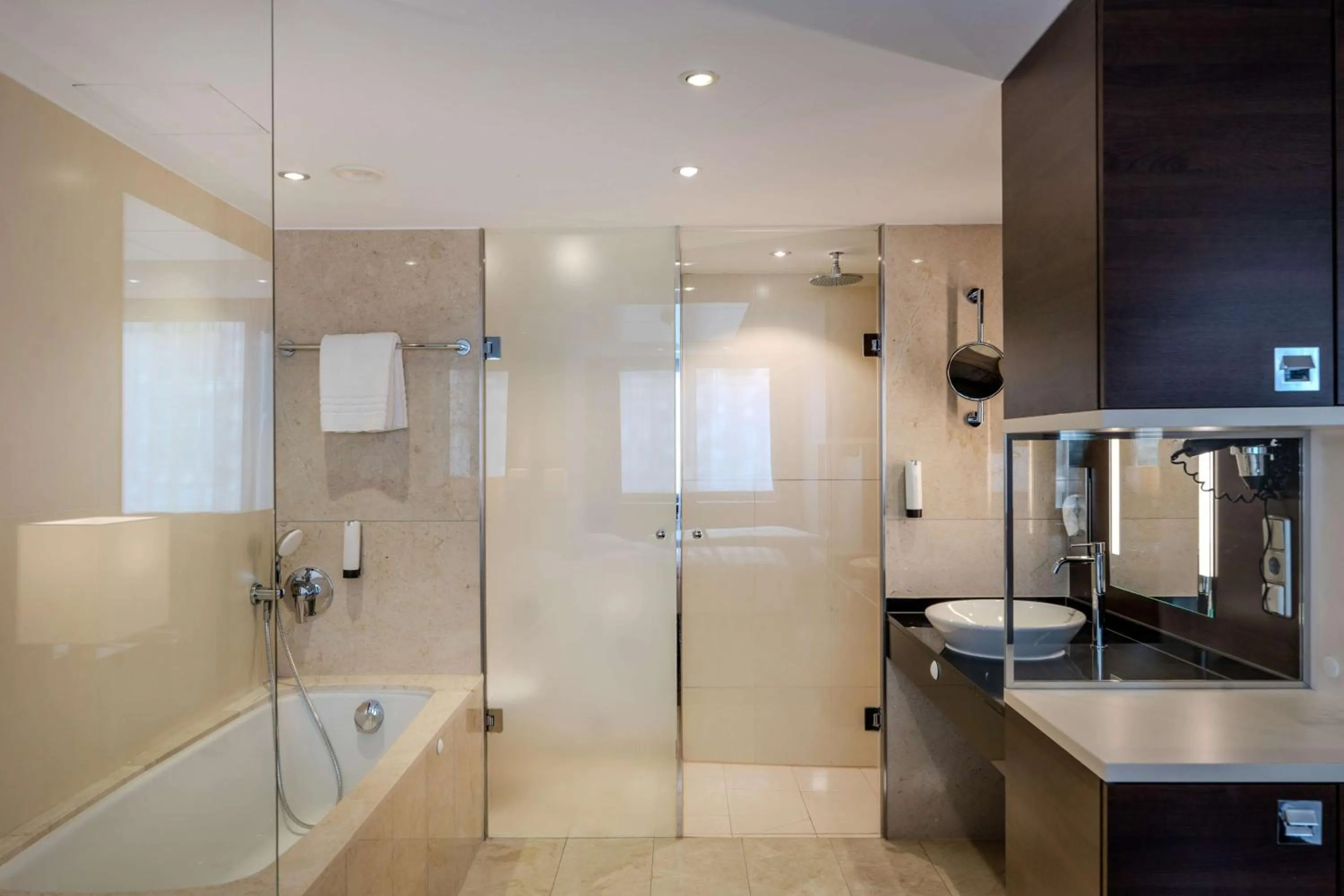 Bathroom in Park Inn by Radisson Berlin Alexanderplatz