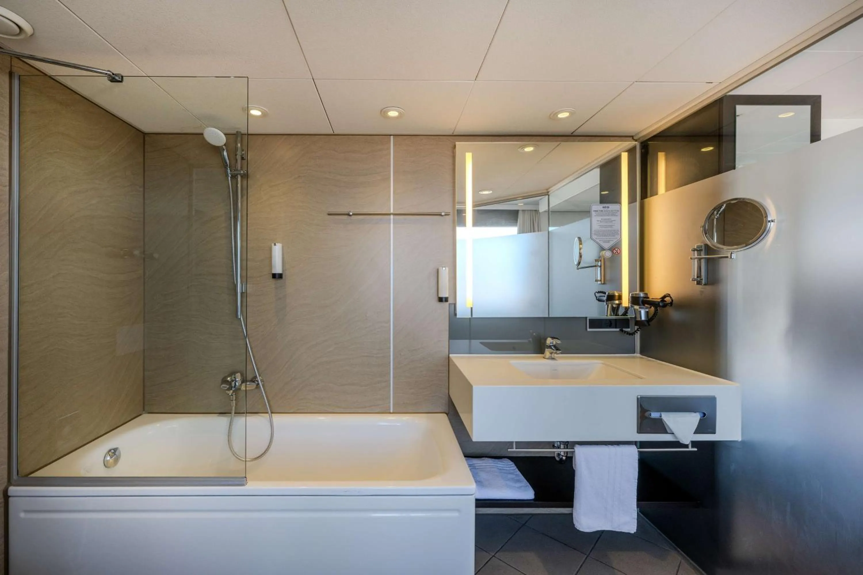 Bathroom in Park Inn by Radisson Berlin Alexanderplatz