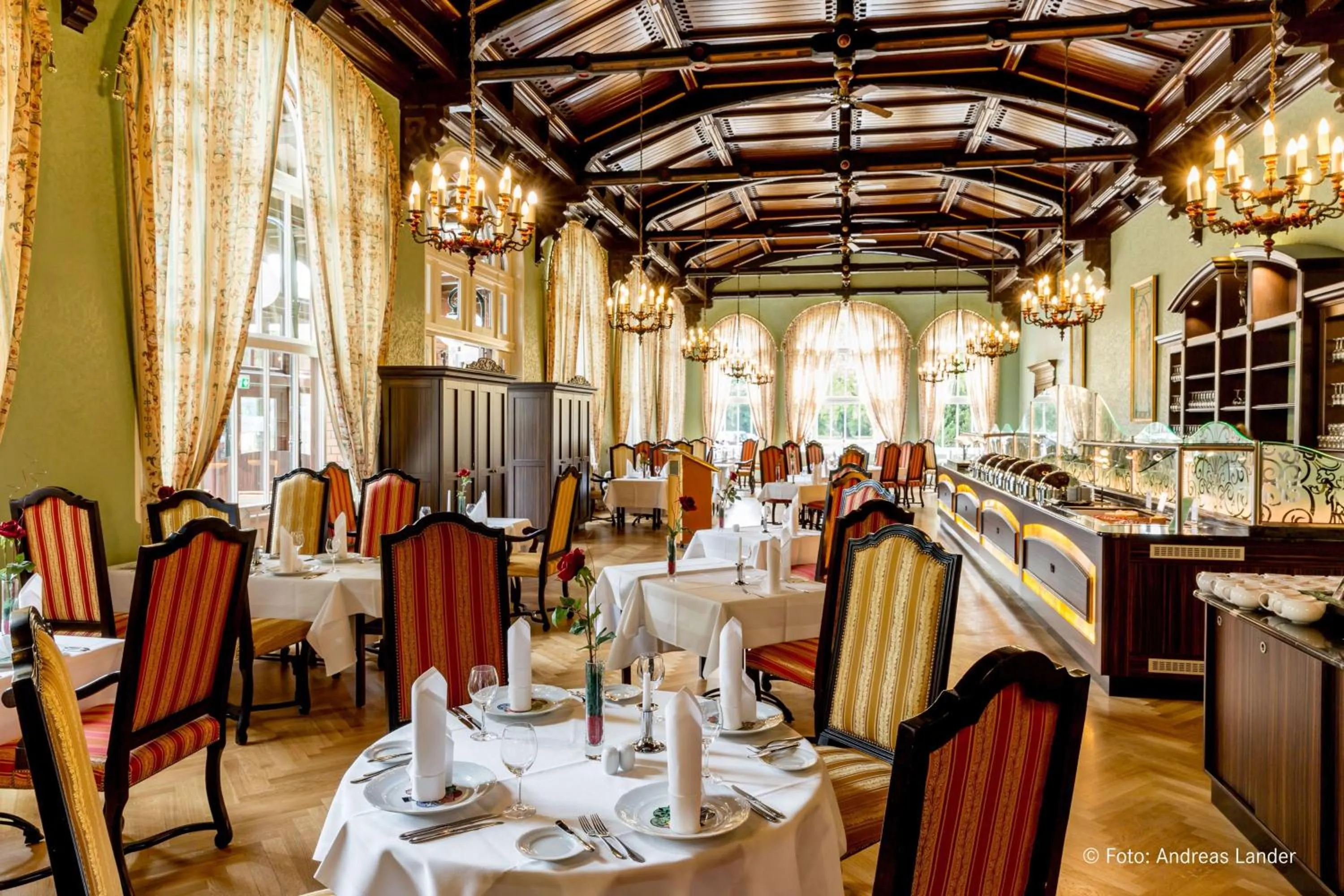 Restaurant/places to eat in Dorint Herrenkrug Parkhotel Magdeburg