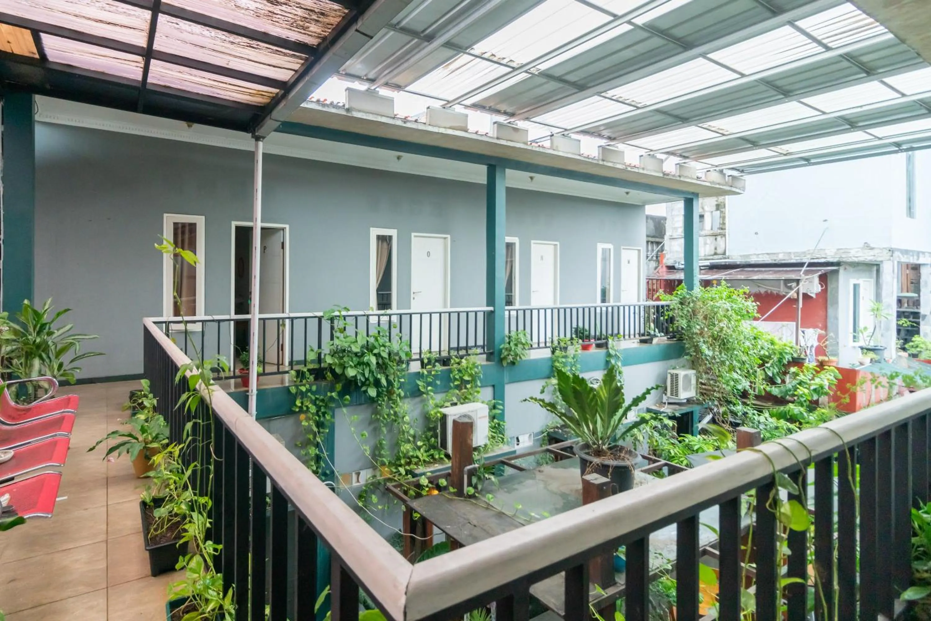Balcony/Terrace in Safaraz Garden near Galaxy Bekasi Mitra RedDoorz