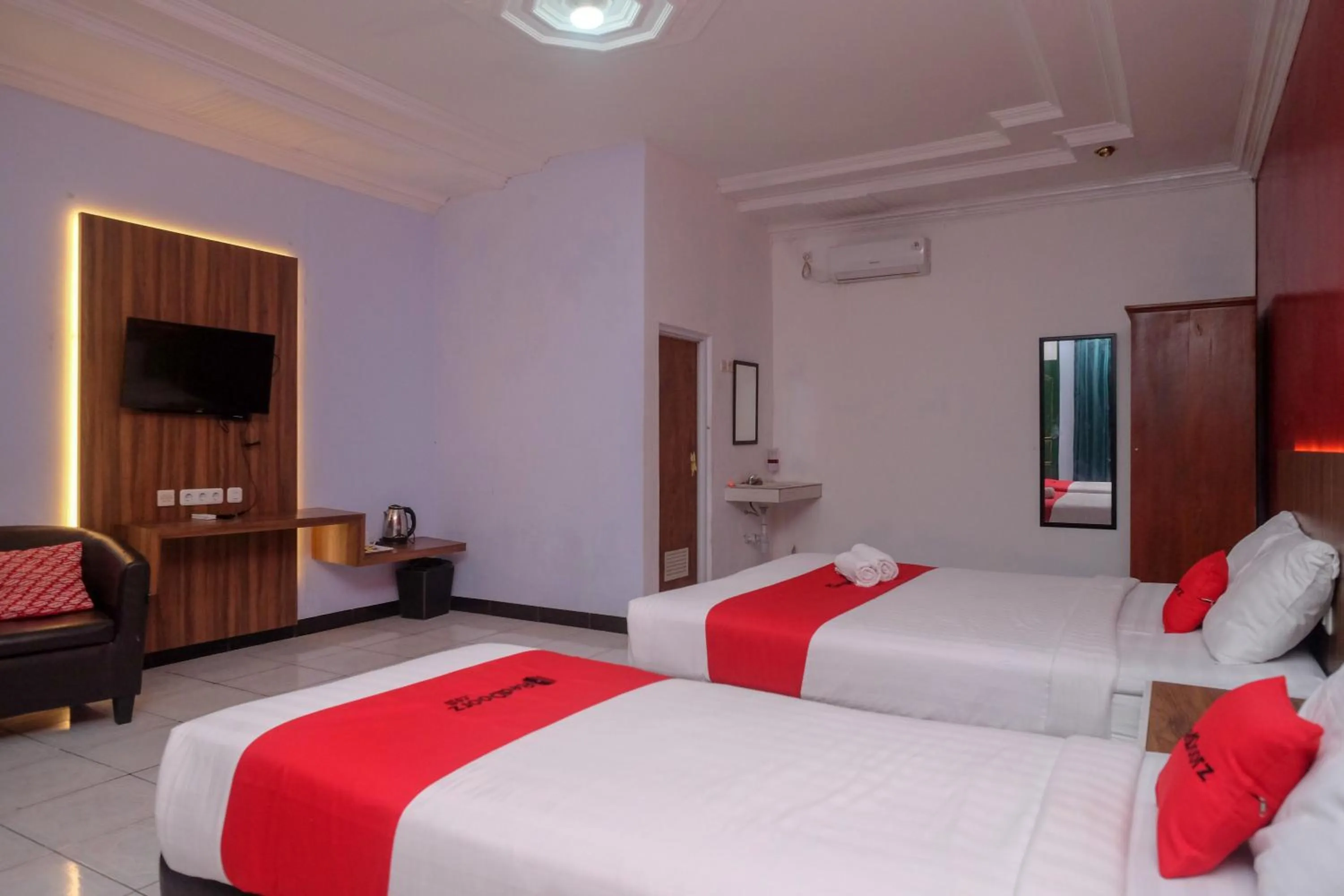 Bed in RedDoorz At Pondok Eyang Obi Sleman