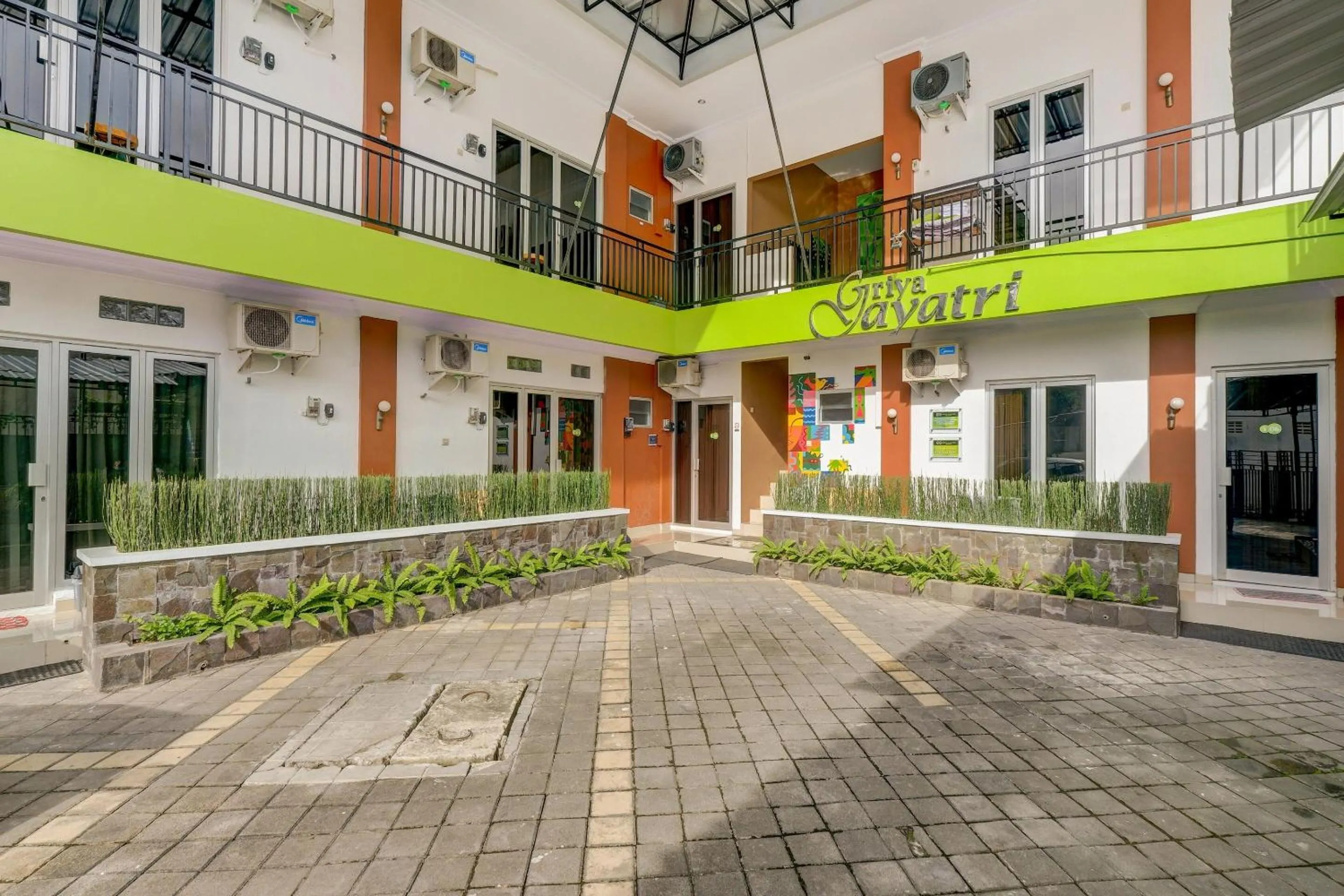 Lobby or reception in Hotel O Griya Gayatri Syariah