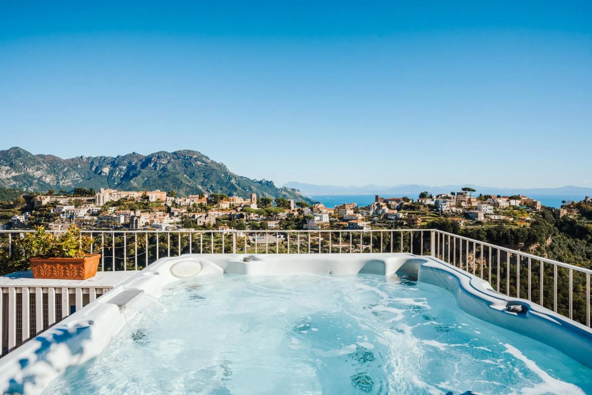 Nearby landmark in HOTEL ZI'NTONIO