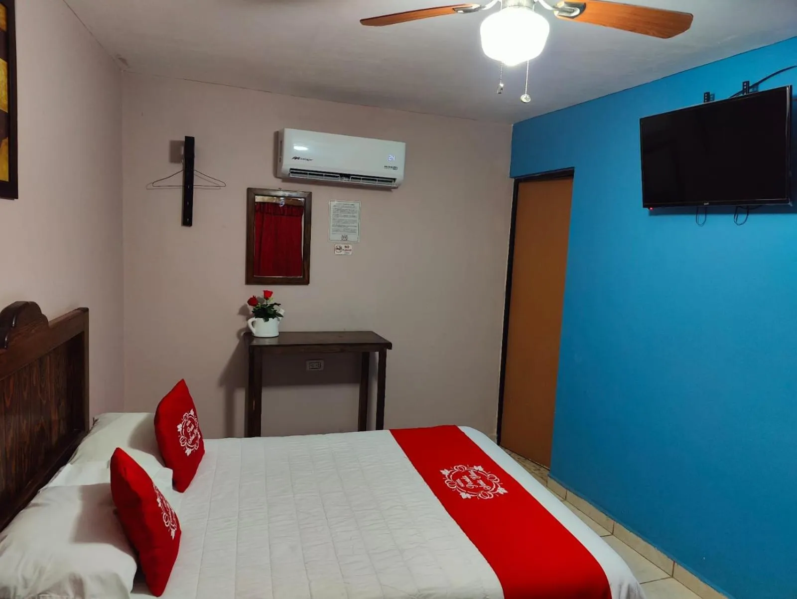 Bed in Hotel Posada Santa Elena