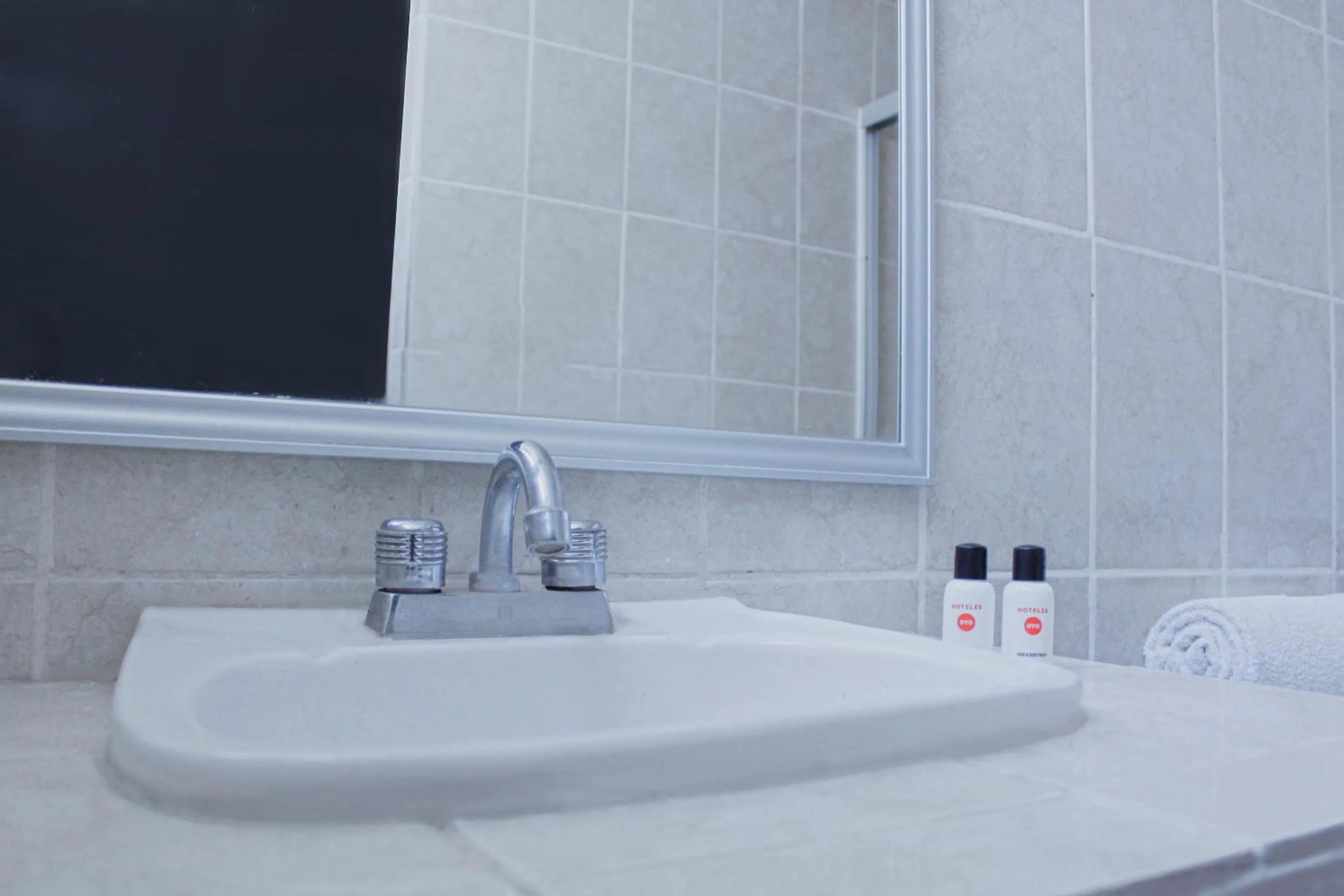 Bathroom in OYO Hotel Plata,Fresnillo, Zacatecas