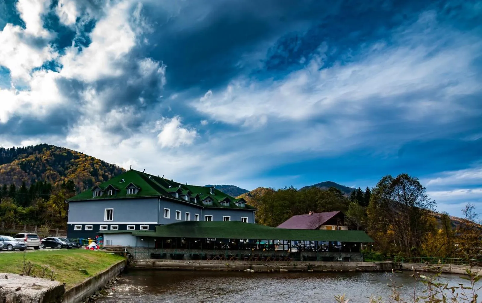 Property building in HOTEL HO2 POIANA MARULUI