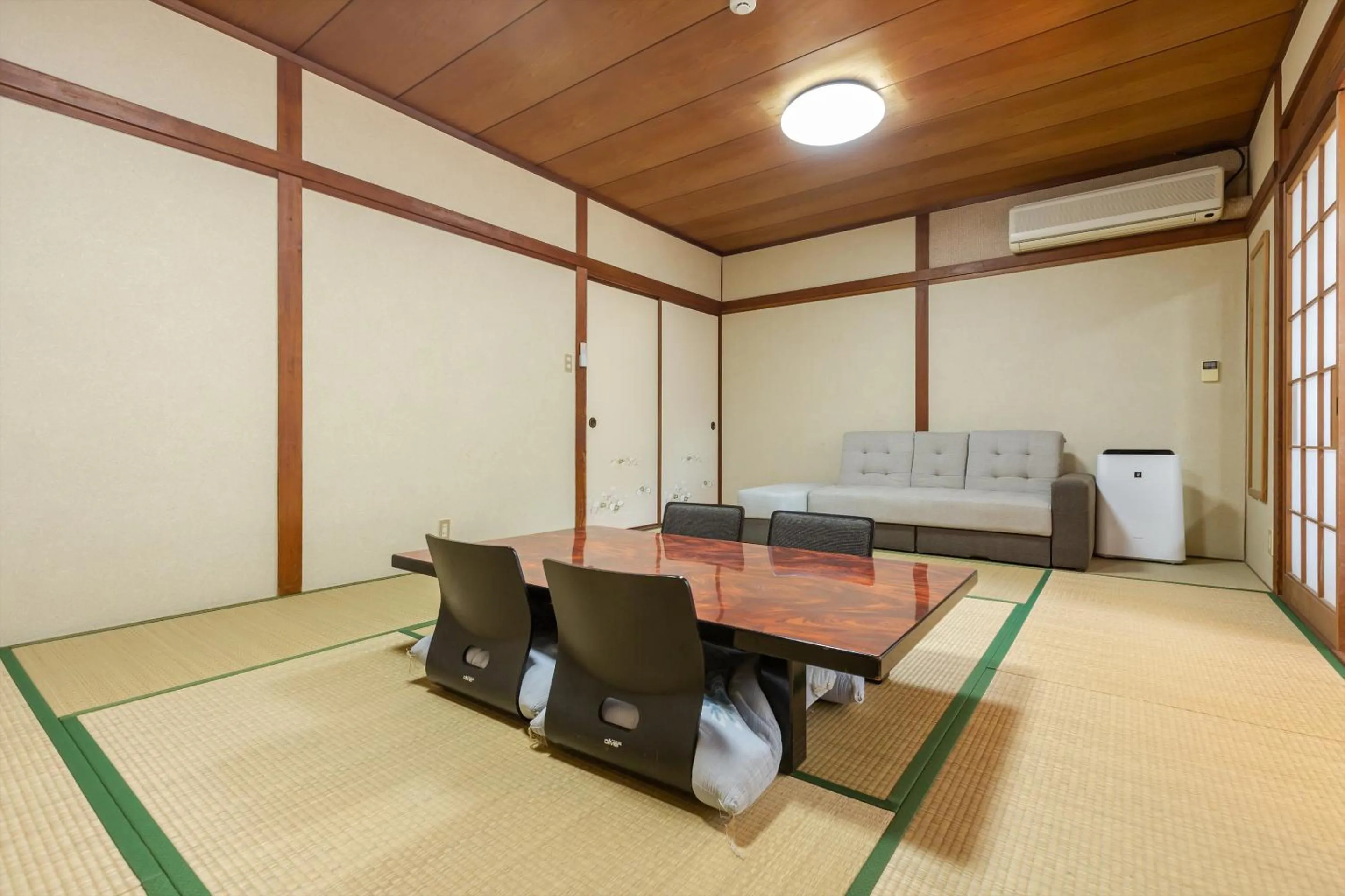Seating area in Tabist Spa Yubara Okayama Yubaraonsen