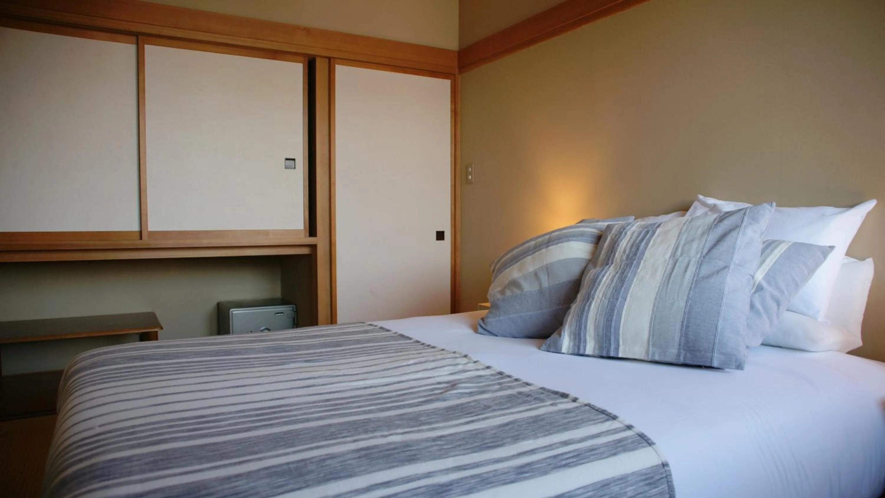 Bed in Red Fox Lodge Myoko