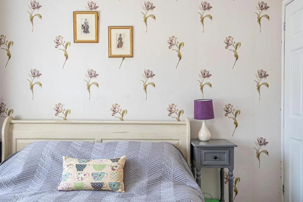 Bed in Cleaver Cottage