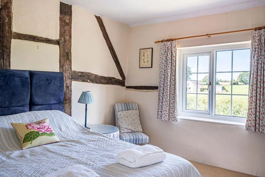 Bed in Cleaver Cottage