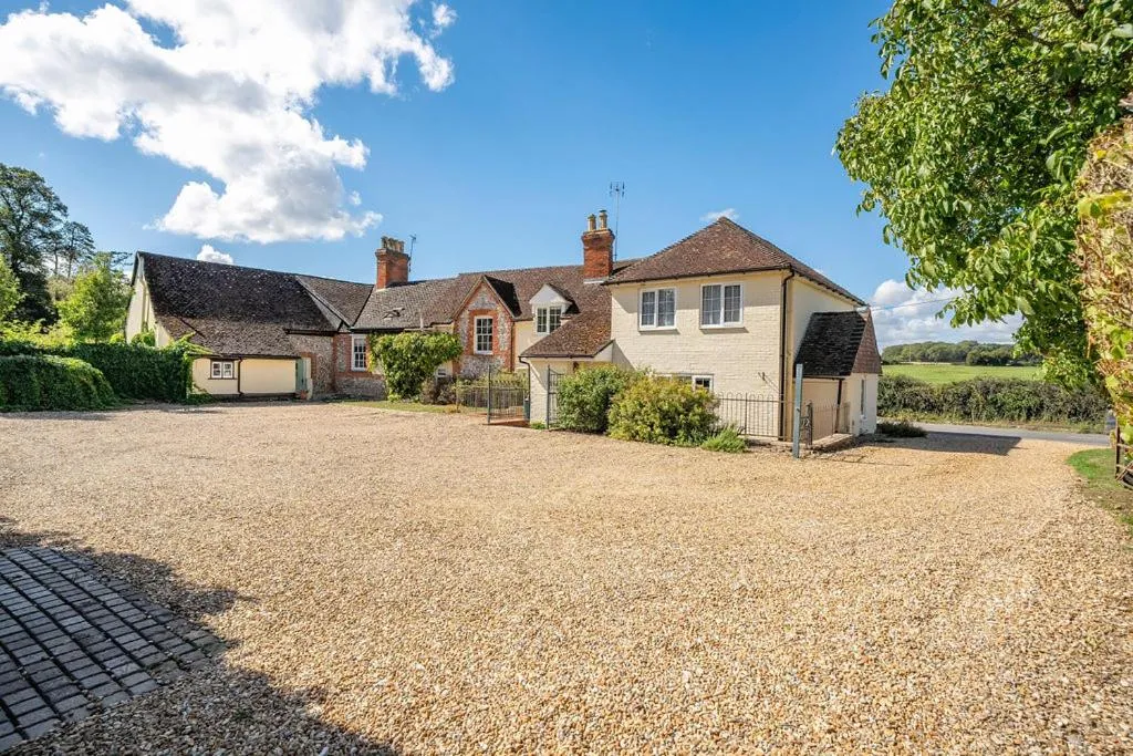 Property building in Cleaver Cottage