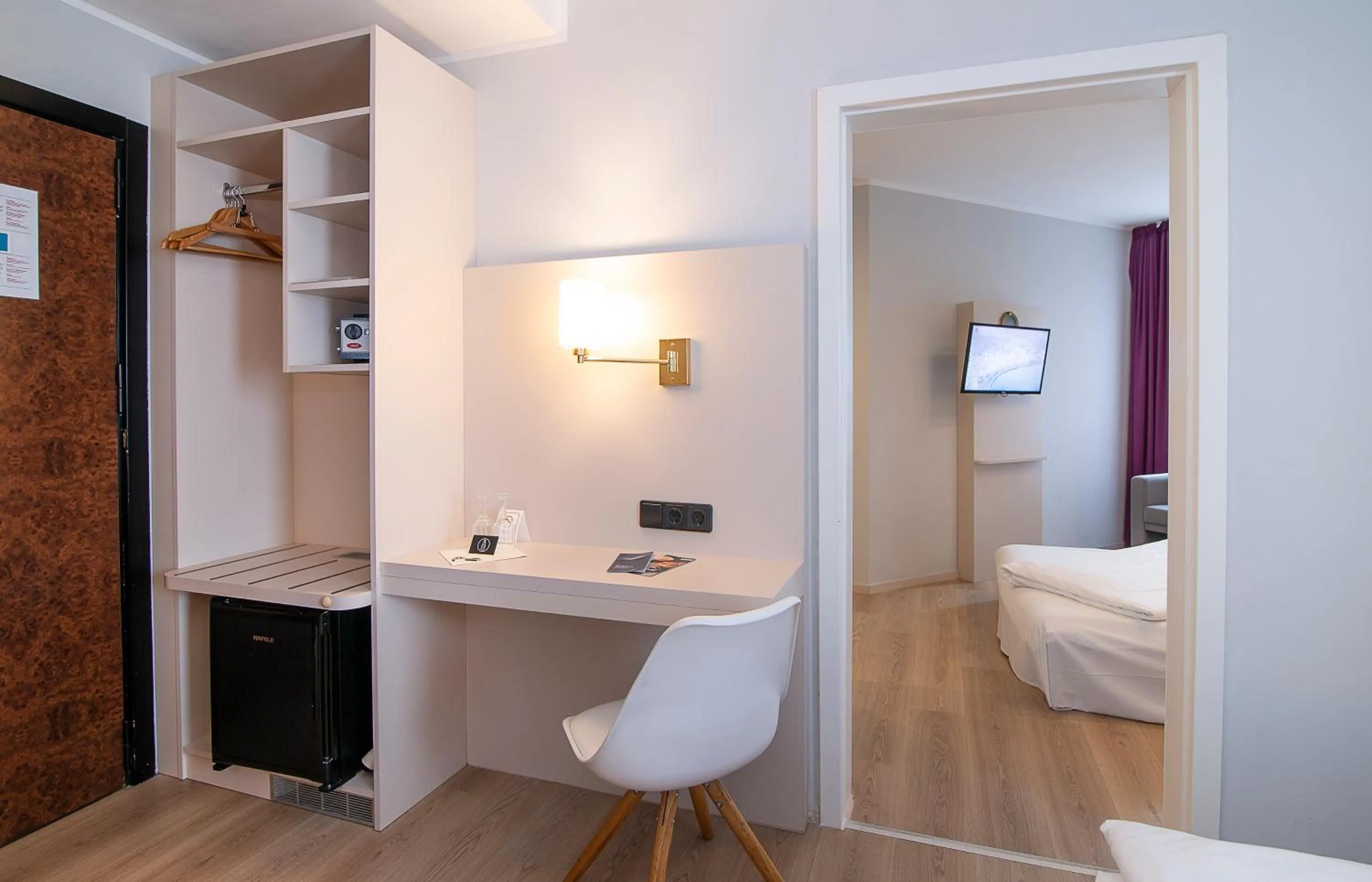 storage, Bed in Nautic Hotel Bremerhaven