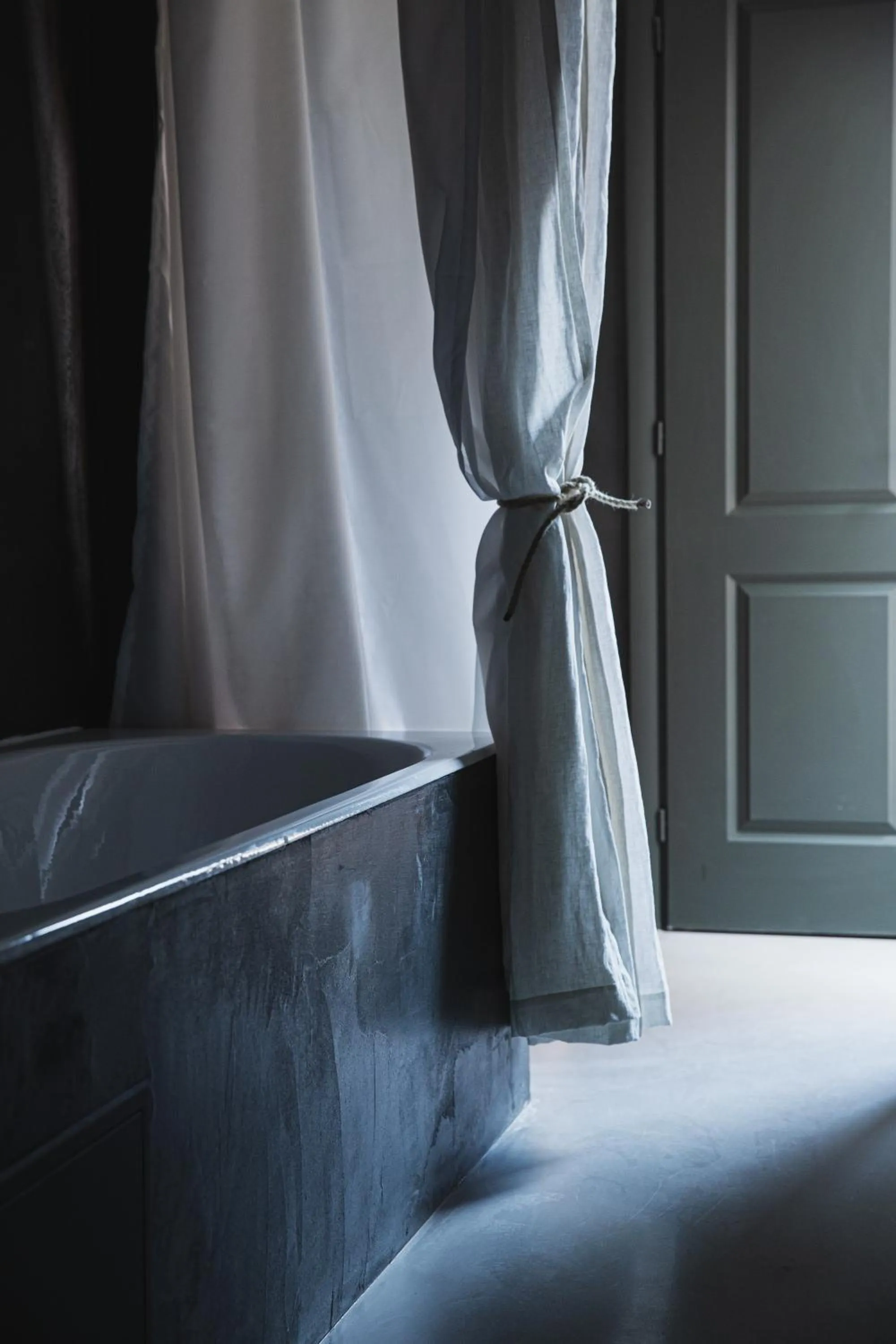 Bathroom, Bed in Suites The Marcel