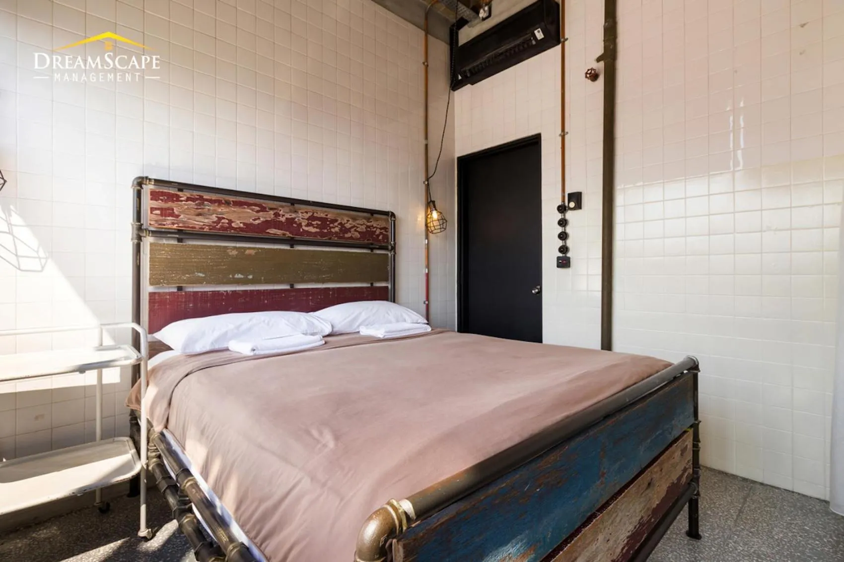 Bed in Belakang KongHeng By DreamScape