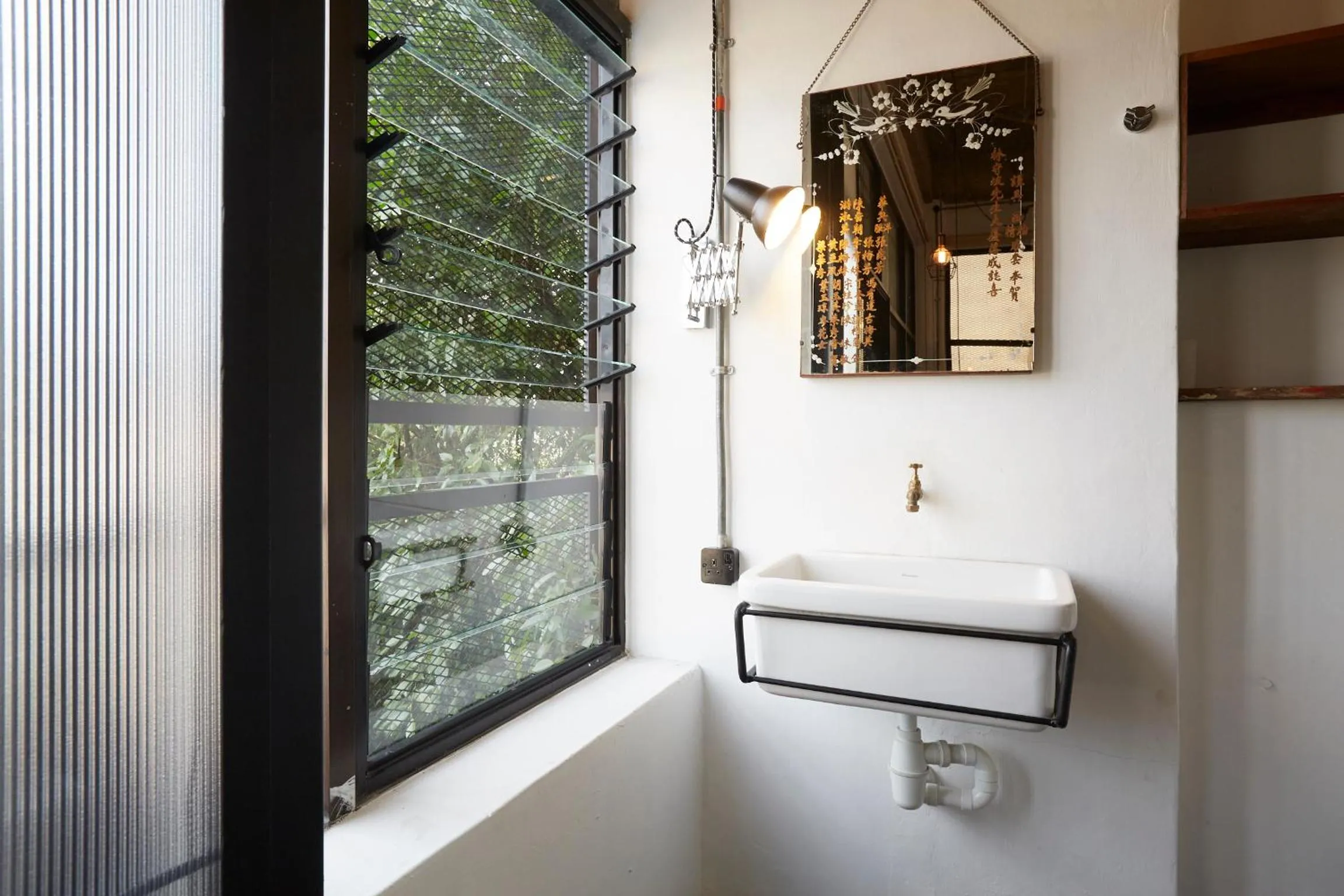 Bathroom in Belakang KongHeng By DreamScape