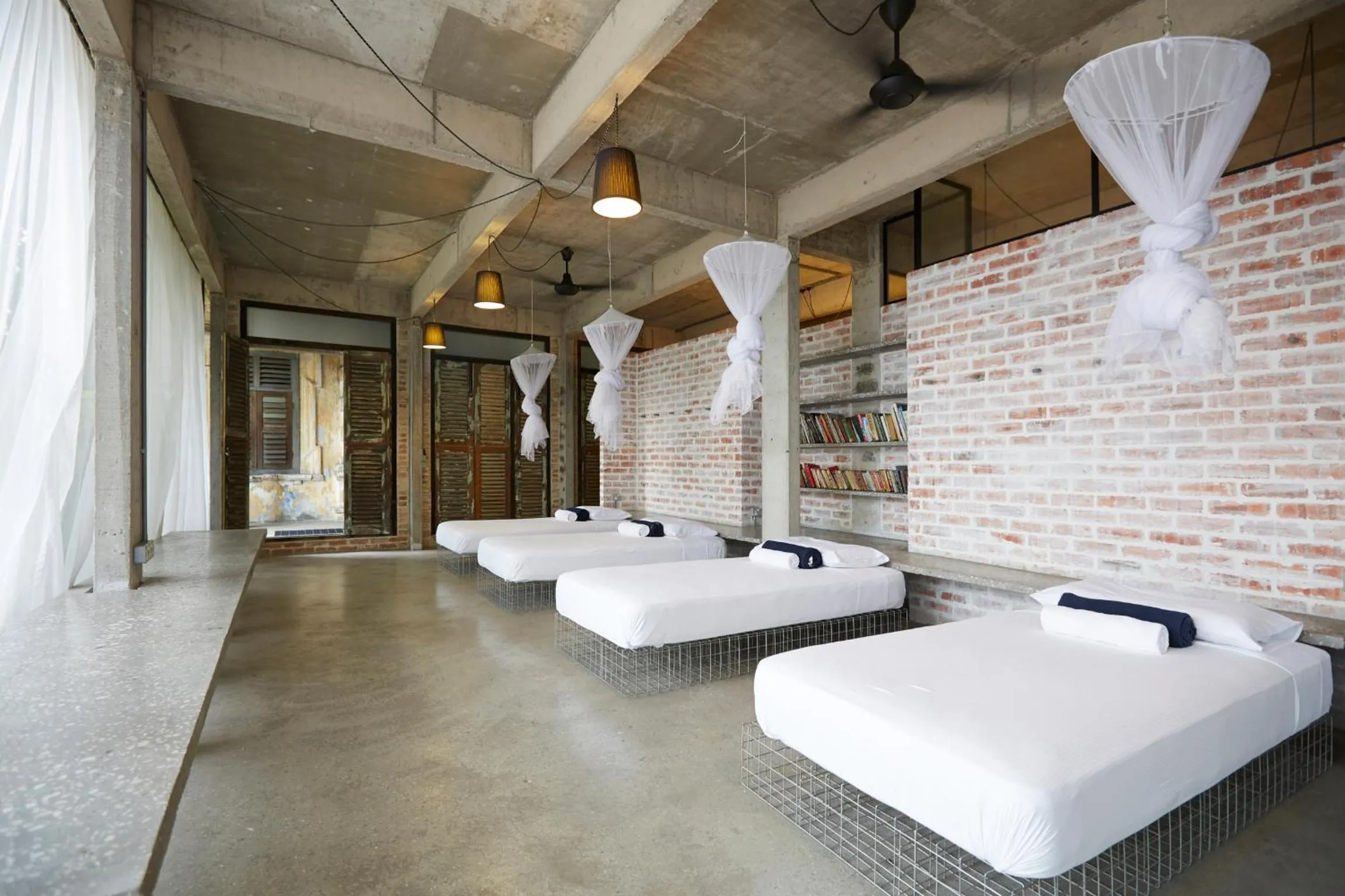 Photo of the whole room in Belakang KongHeng By DreamScape