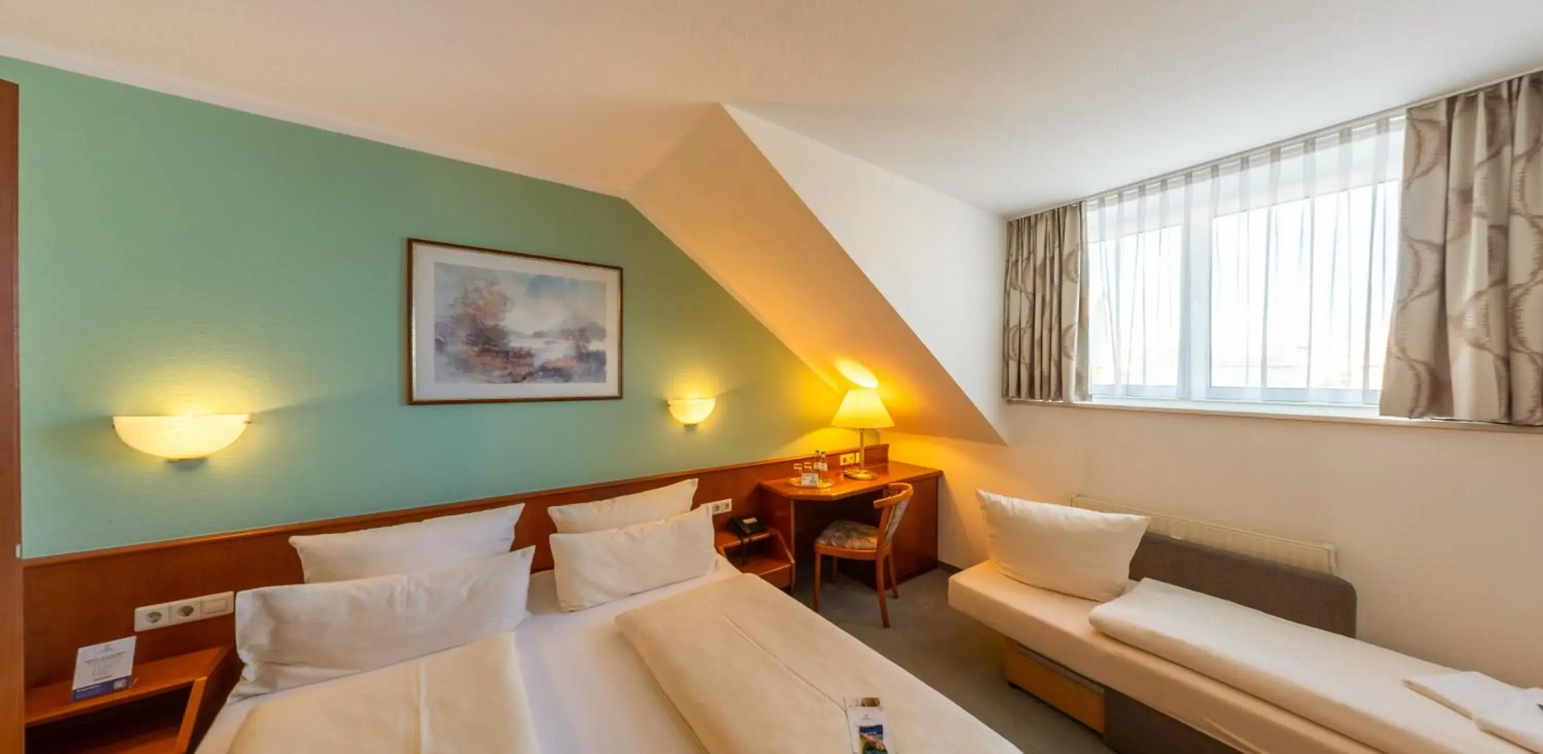 Triple Room - single occupancy in Hotel Löwen Triple Room - single occupancy in Hotel Löwen